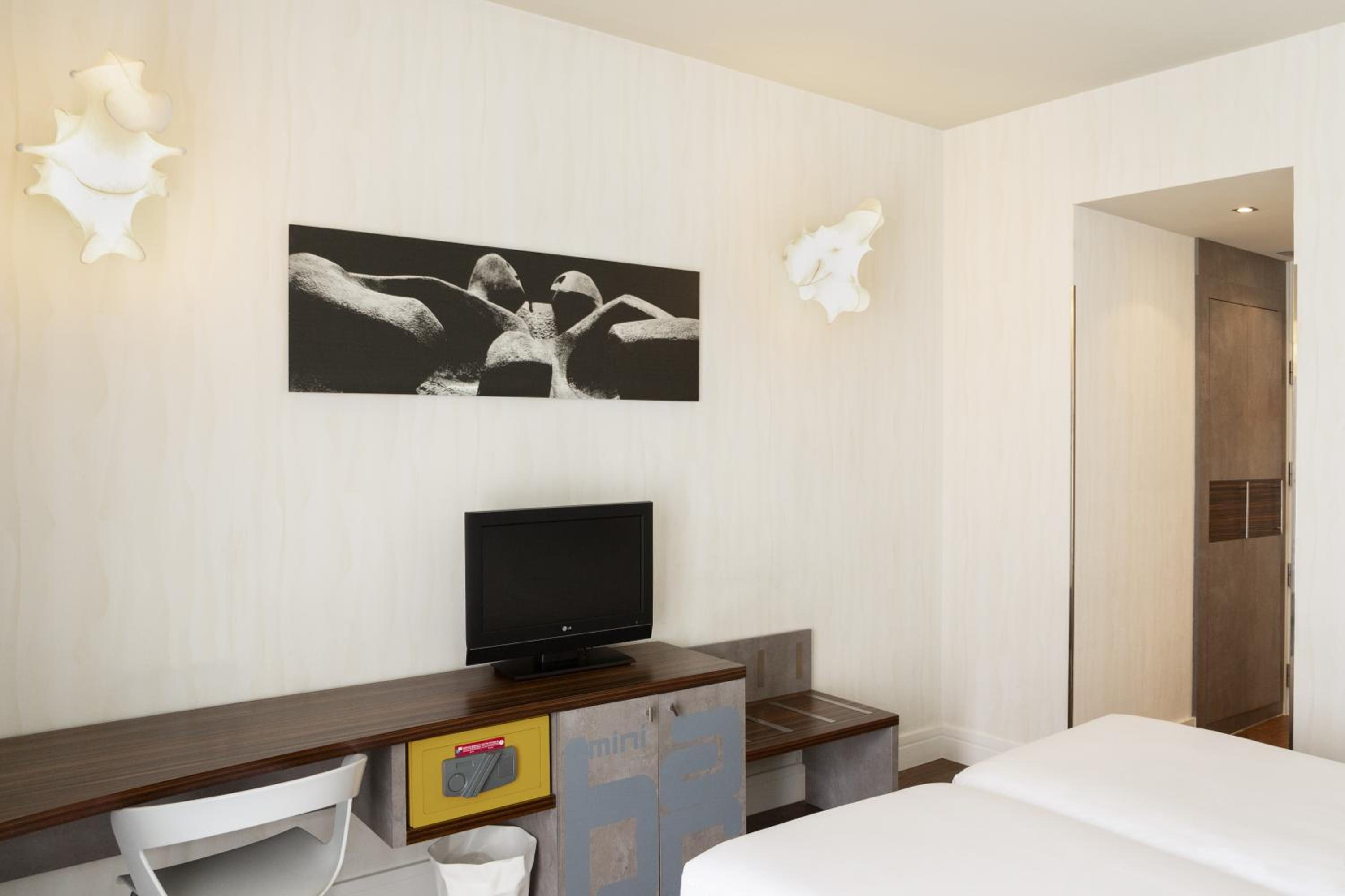 Double Room with Terrace and Sea View   - Photo 5