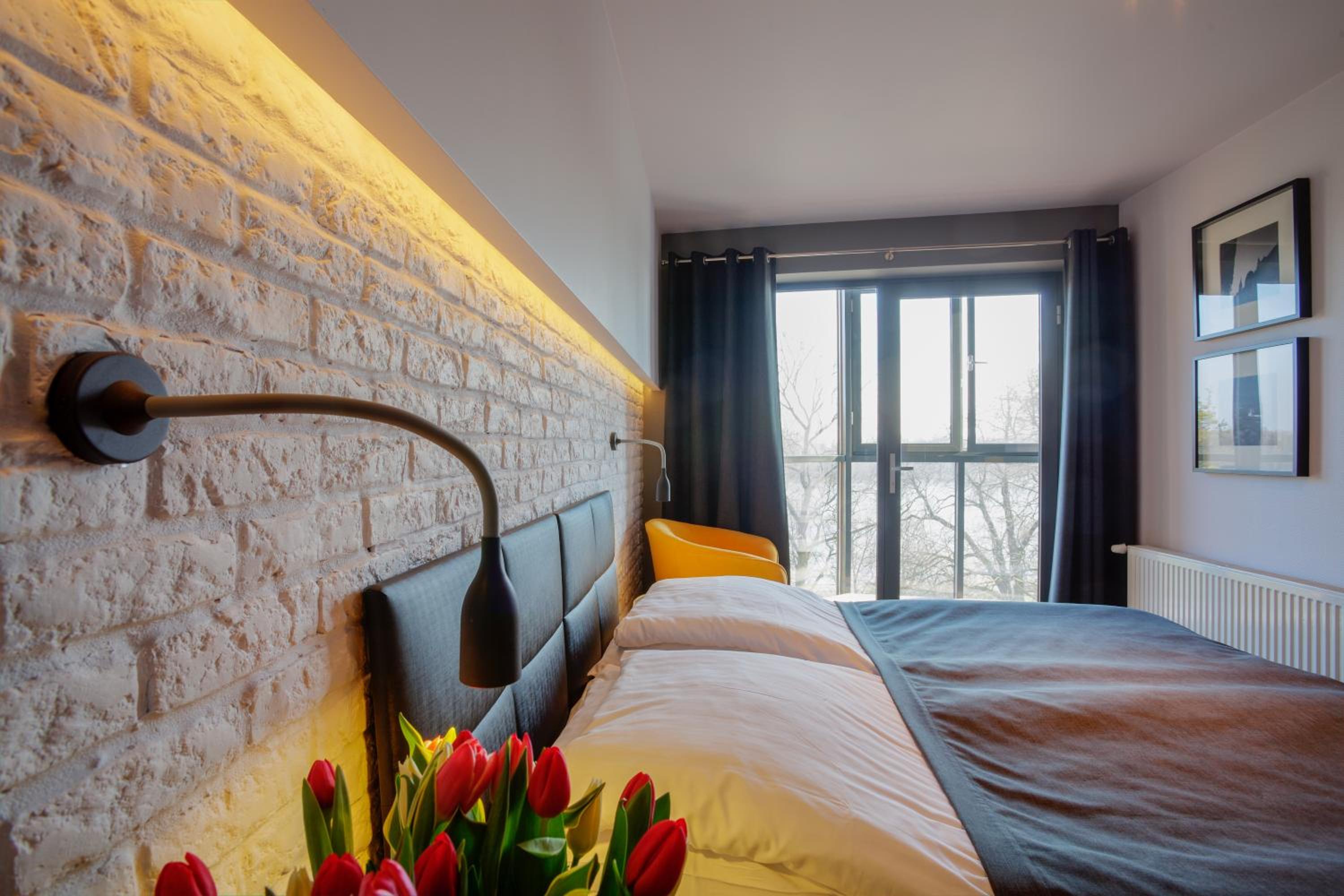 Deluxe Double Room with River View - Photo 17