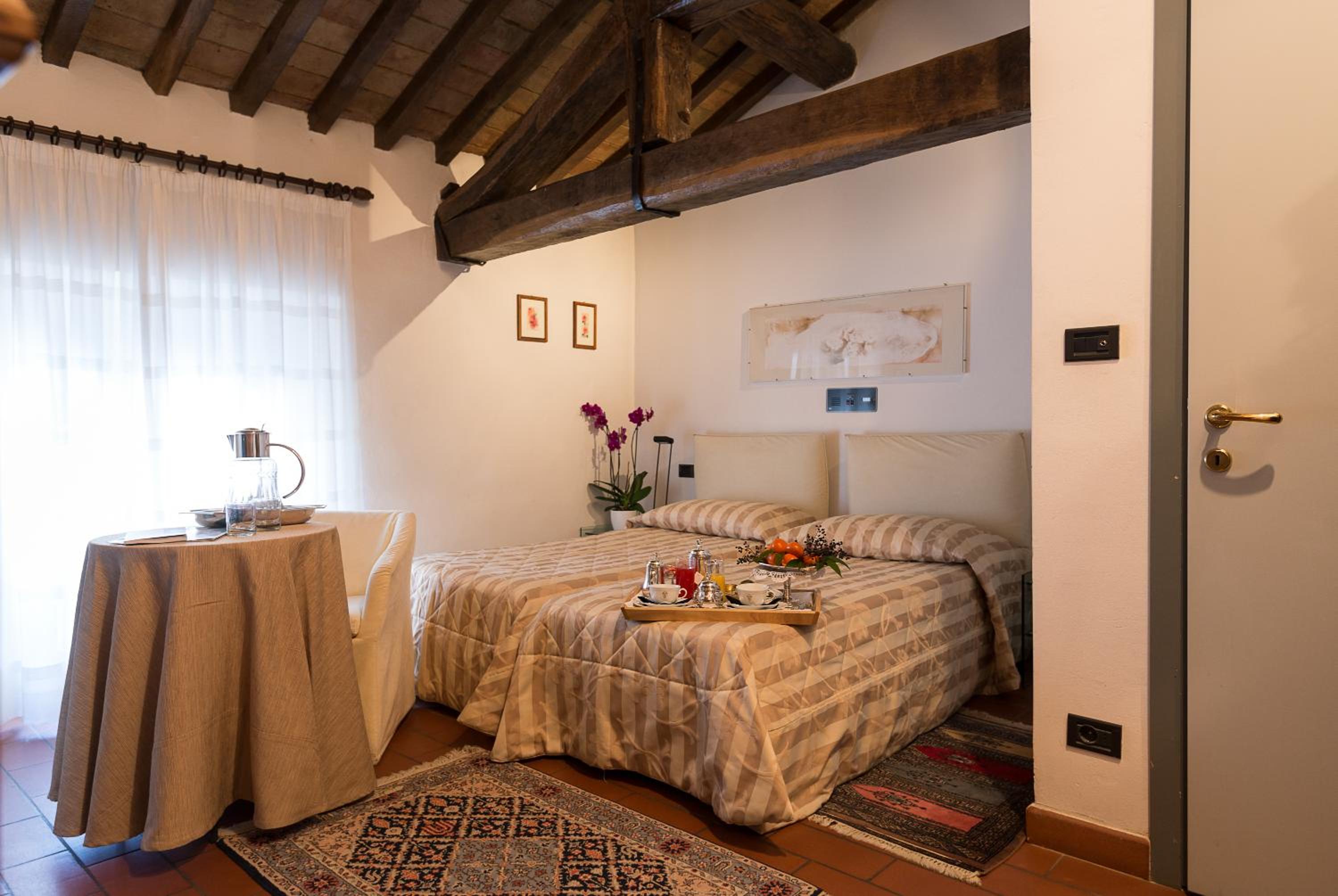 Double or Twin Room - Photo 3