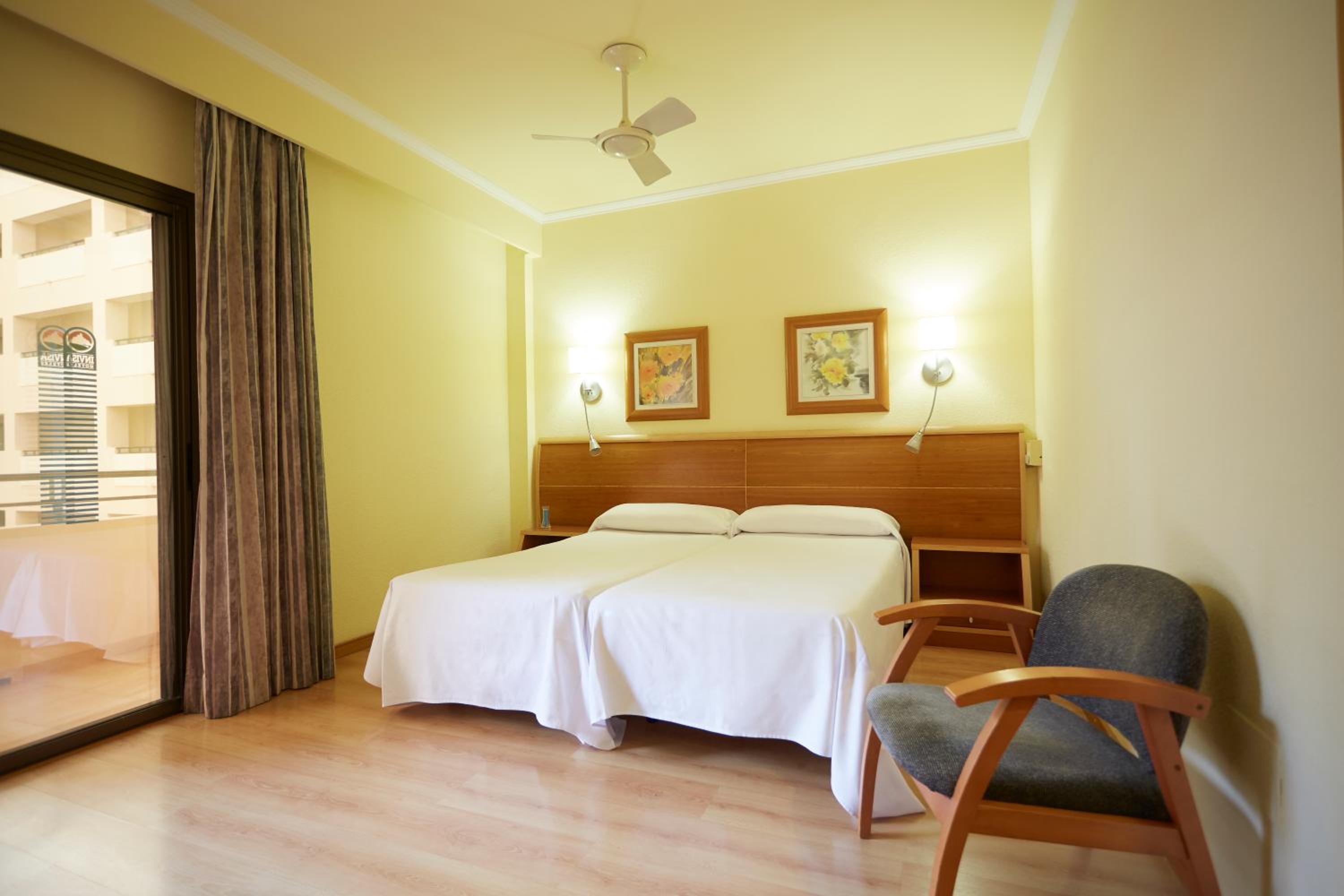 Double or Twin Room - Photo 3