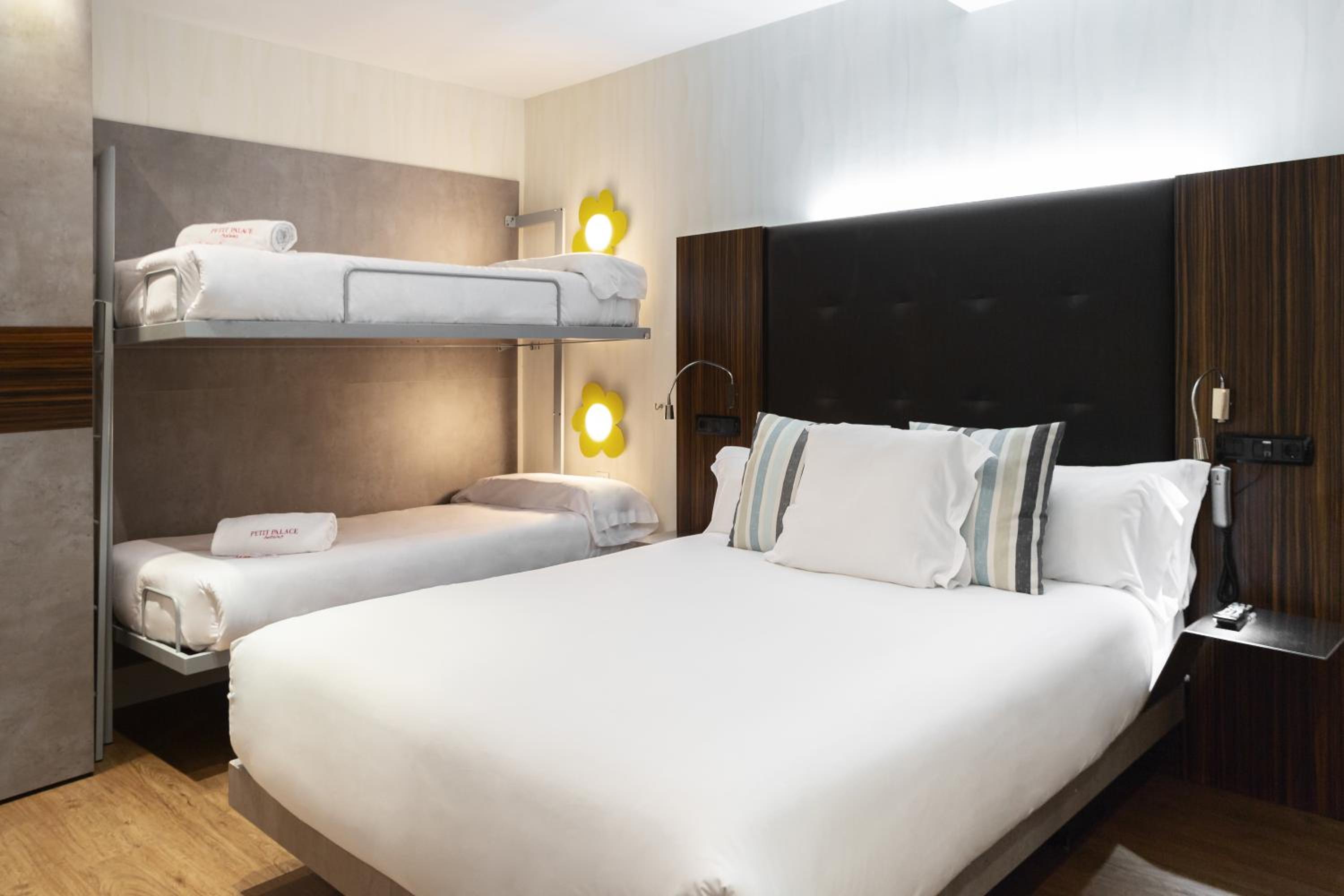 Quadruple Room Interior ( 4 Adults )   - Photo 11