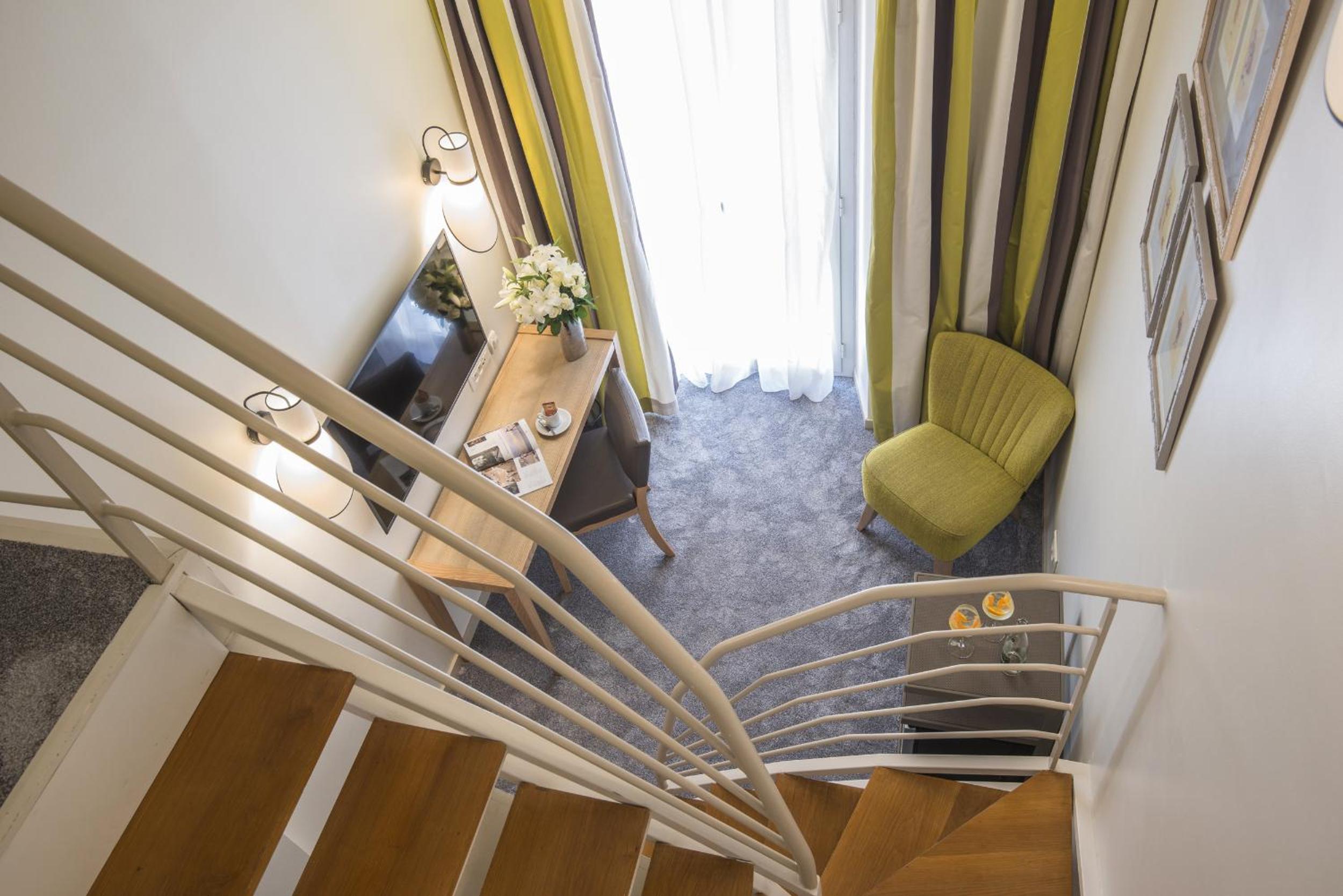 Classic Room - Photo 12