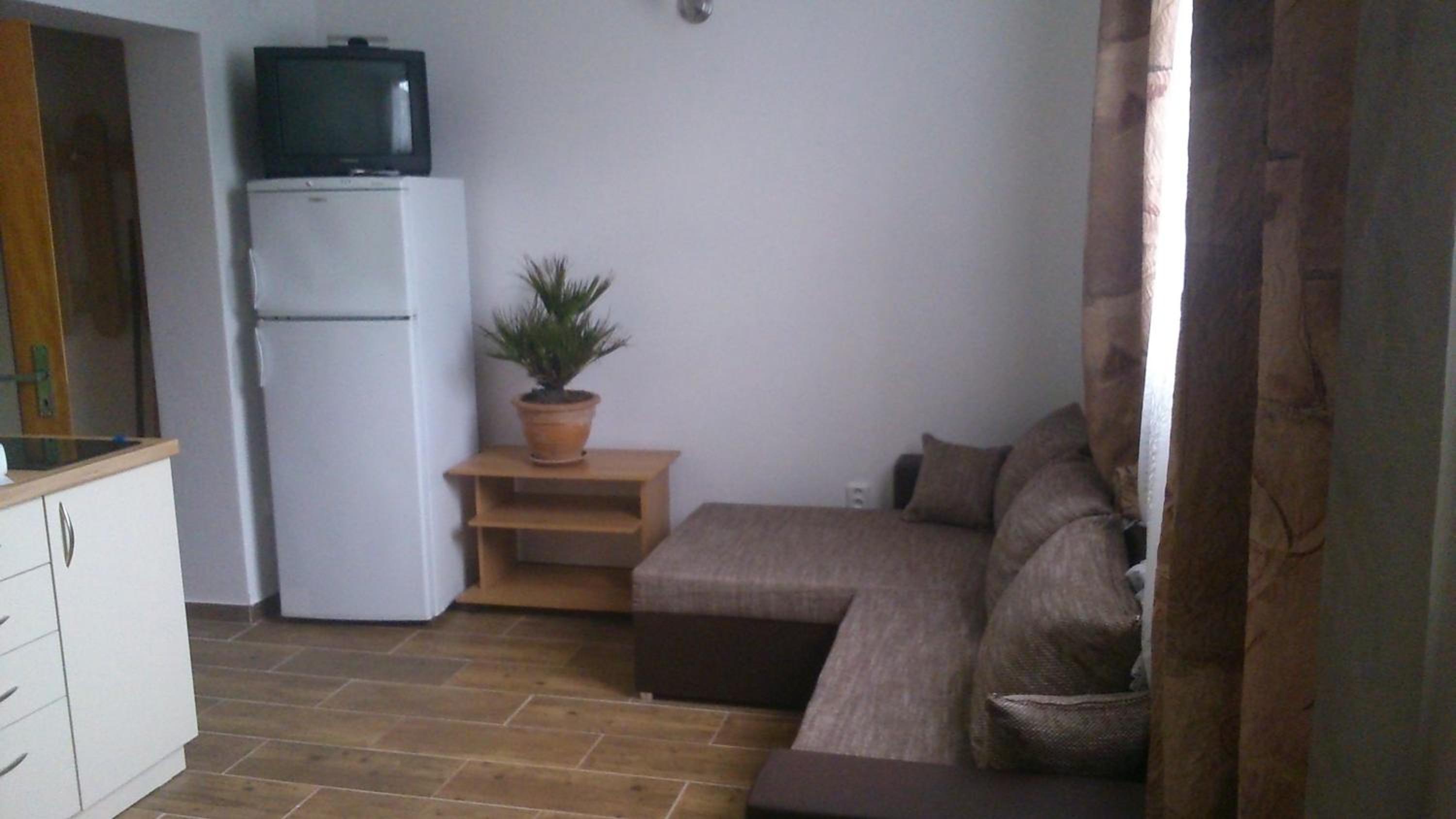 Apartment with Shower photo 3
