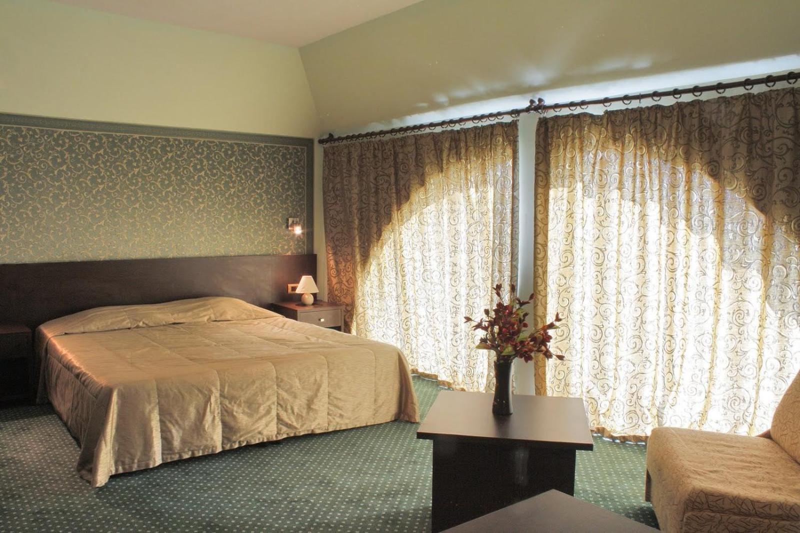 Two-Bedroom Suite with Balcony photo 2