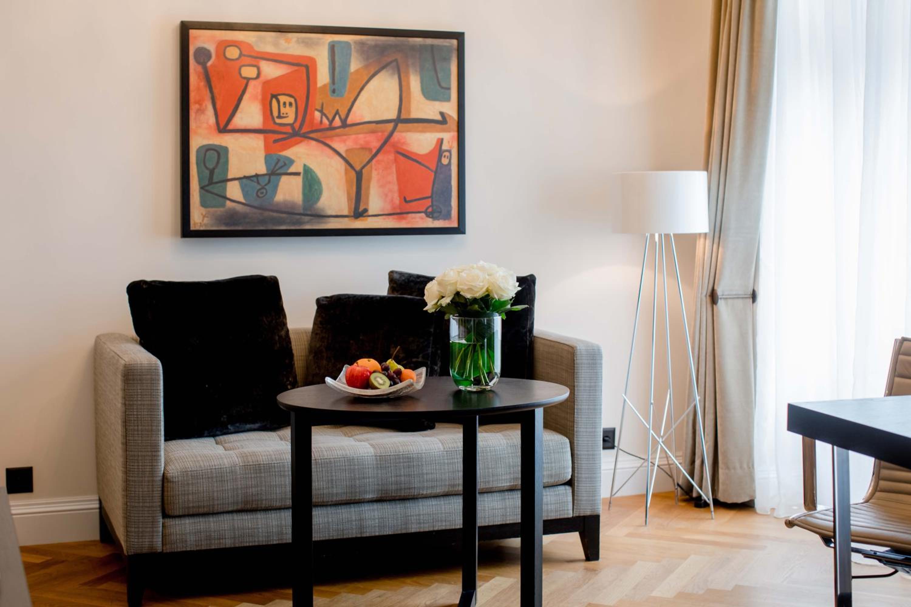 Family Two Bedroom thumbnail 6