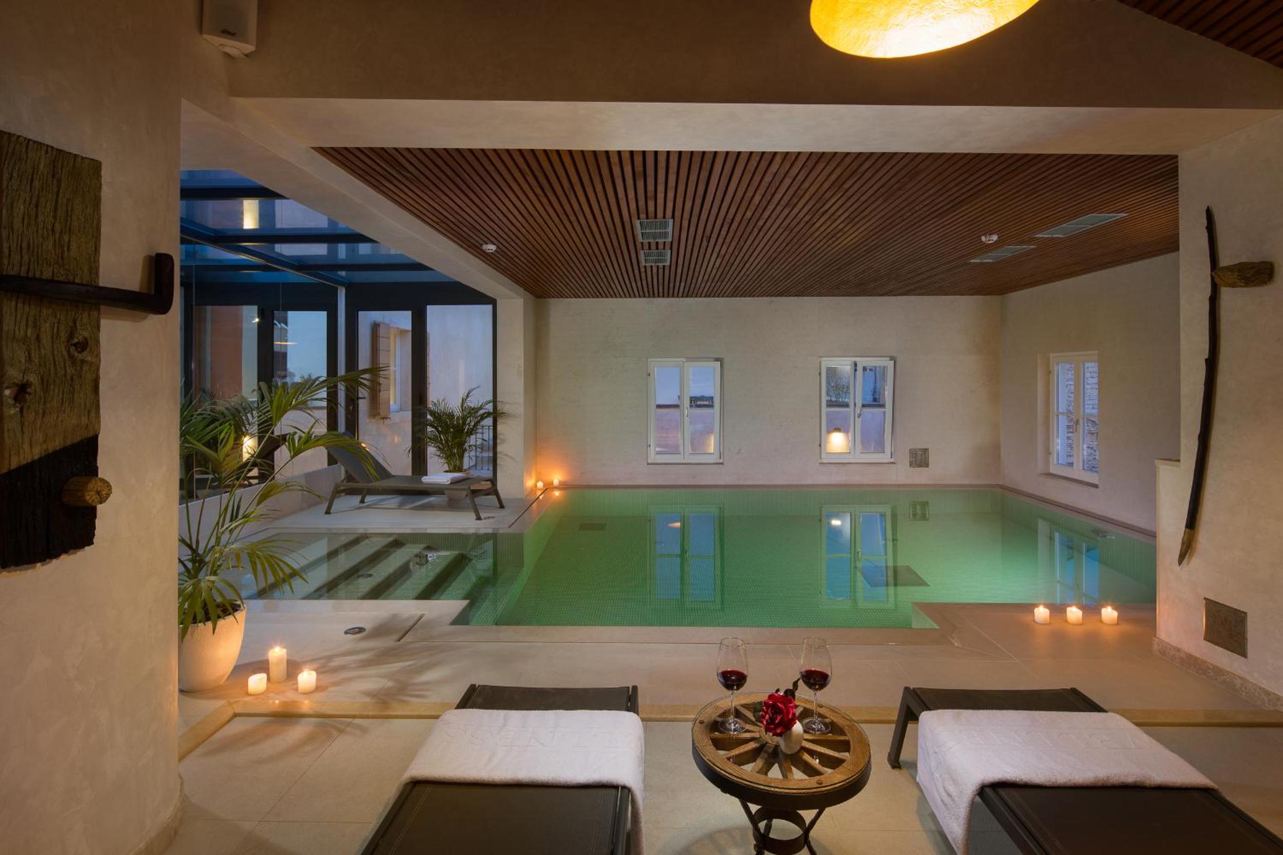 Special Offer - Standard Double Room - Weekend Getaway photo 2
