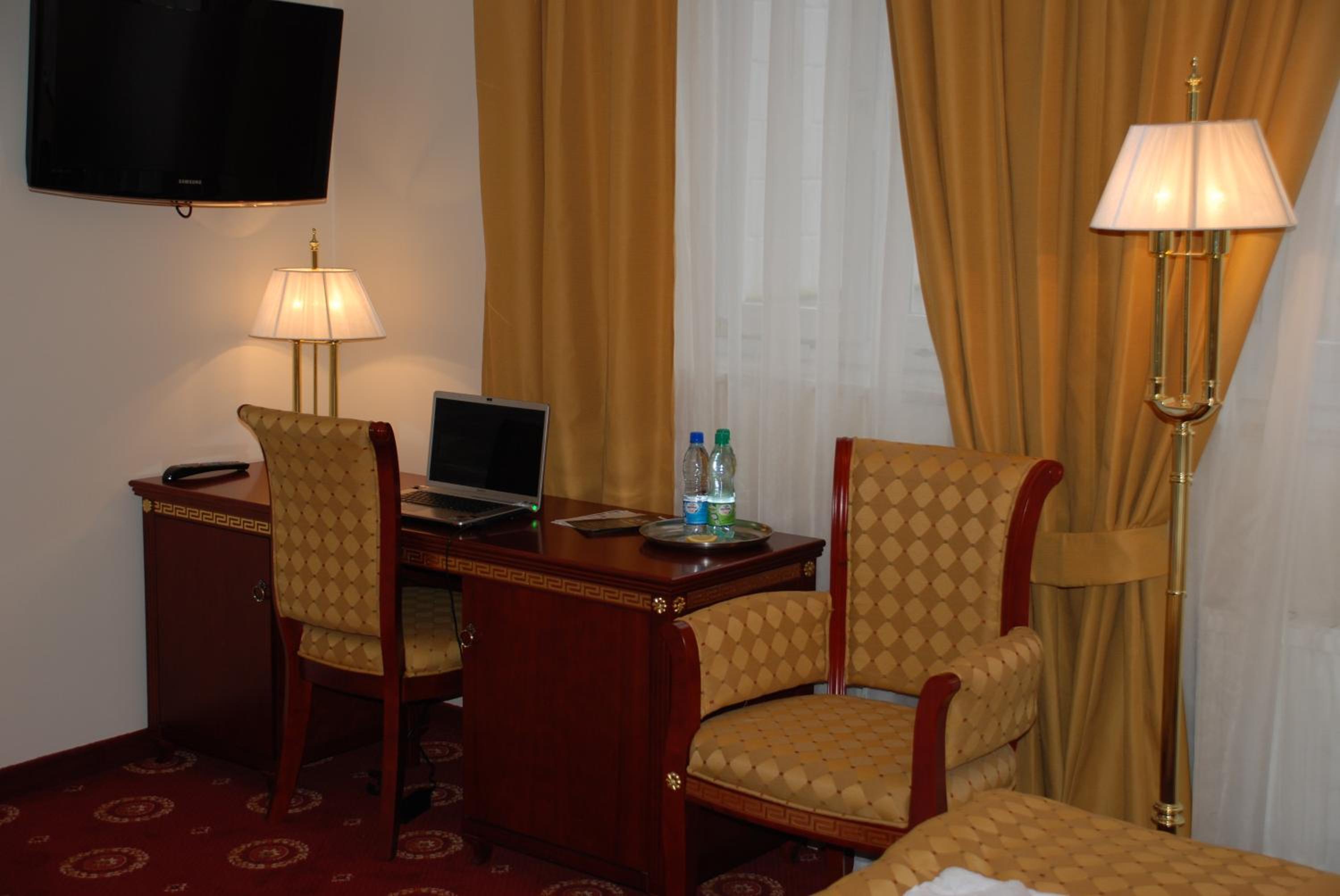 Single Room - Disability Access photo 1
