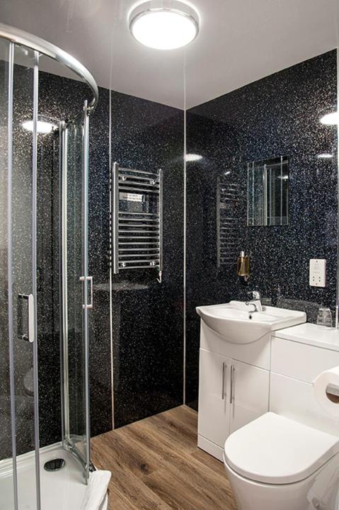 Standard Triple Room - Photo 2