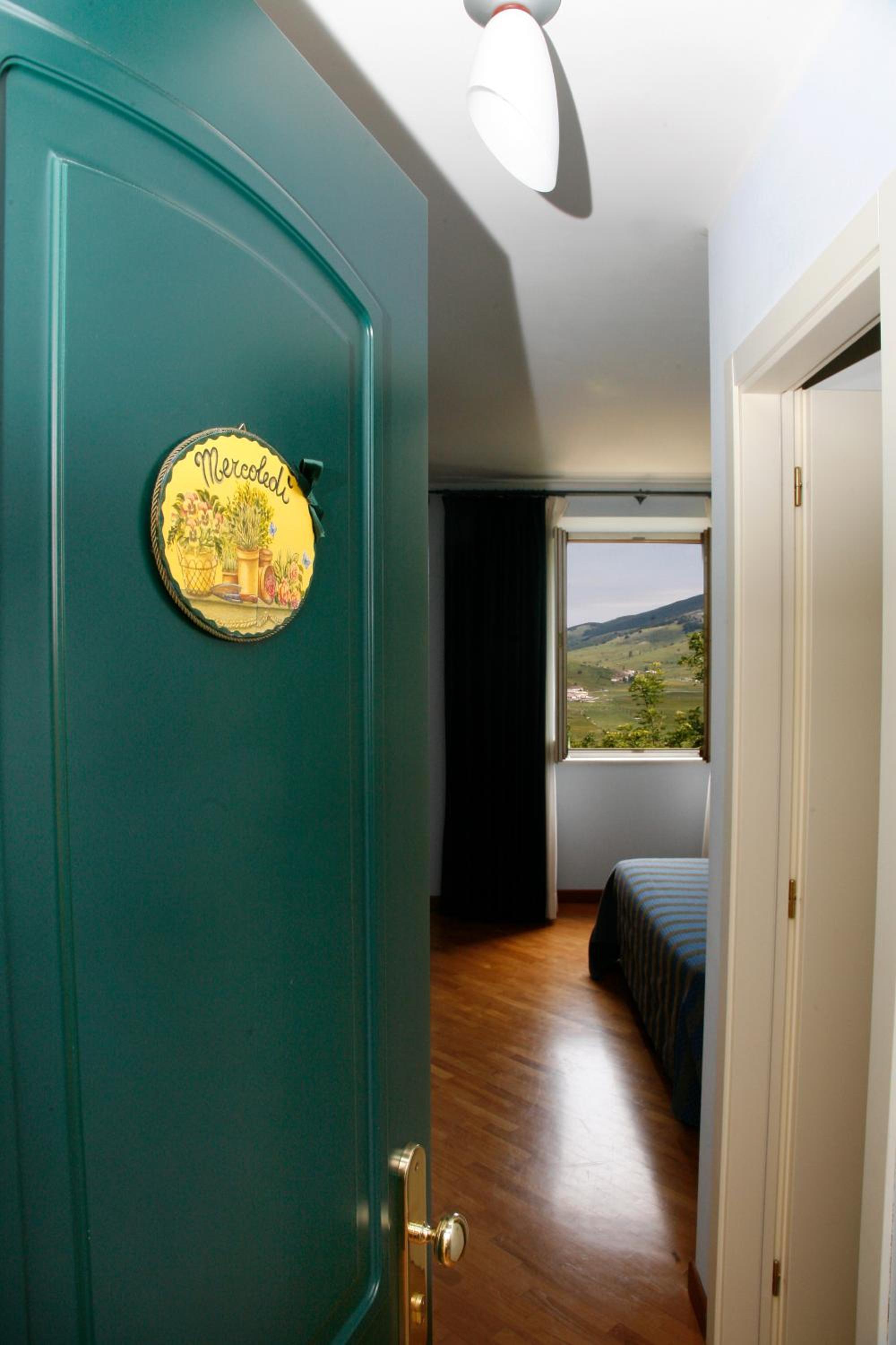 Double Room with Mountain View photo 2