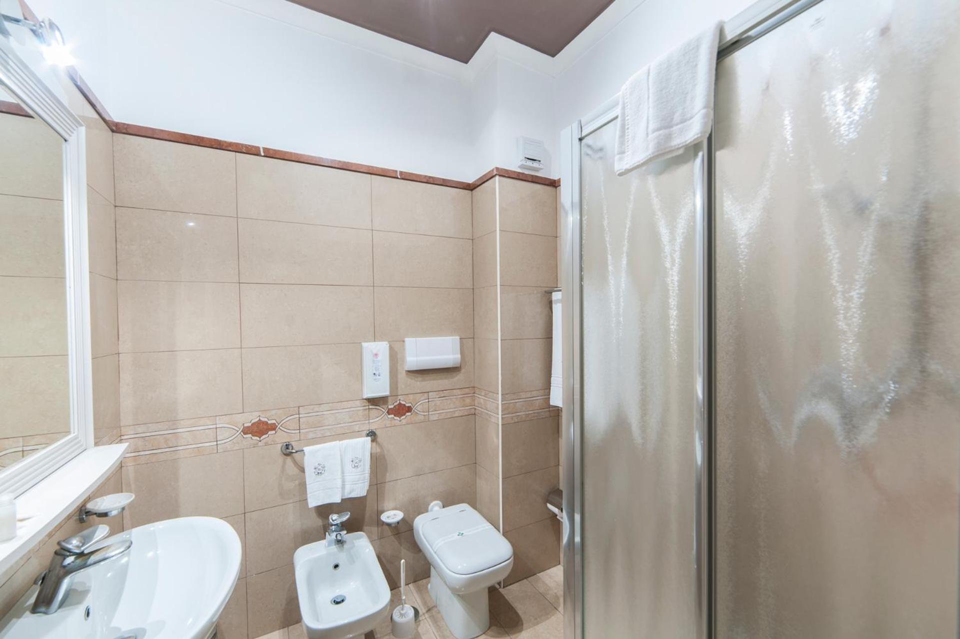 Superior Double Room - Photo 5