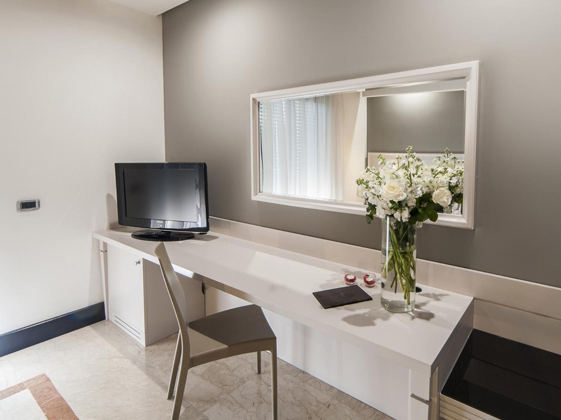 Superior Double Room - Photo 11
