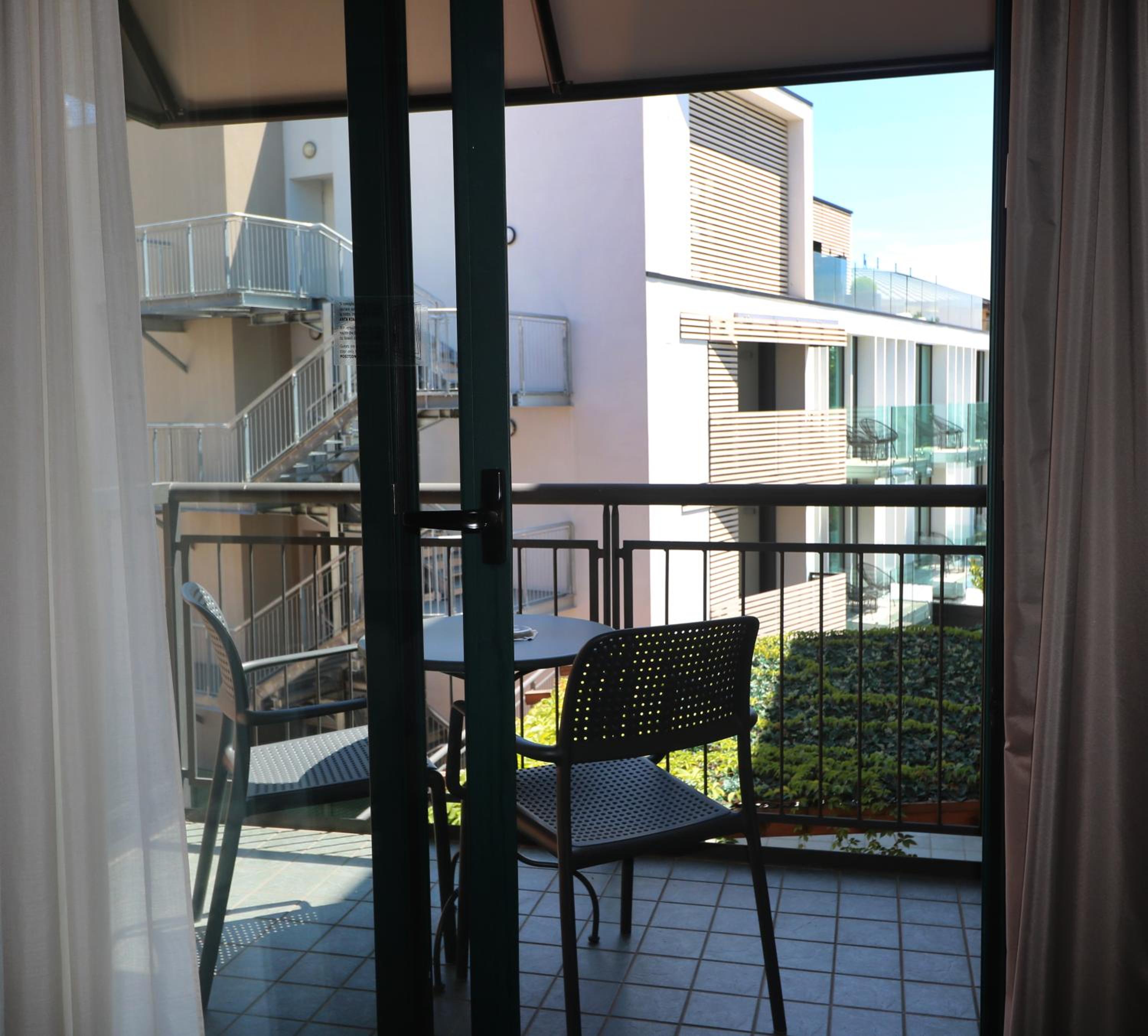Twin Room with Balcony photo 3