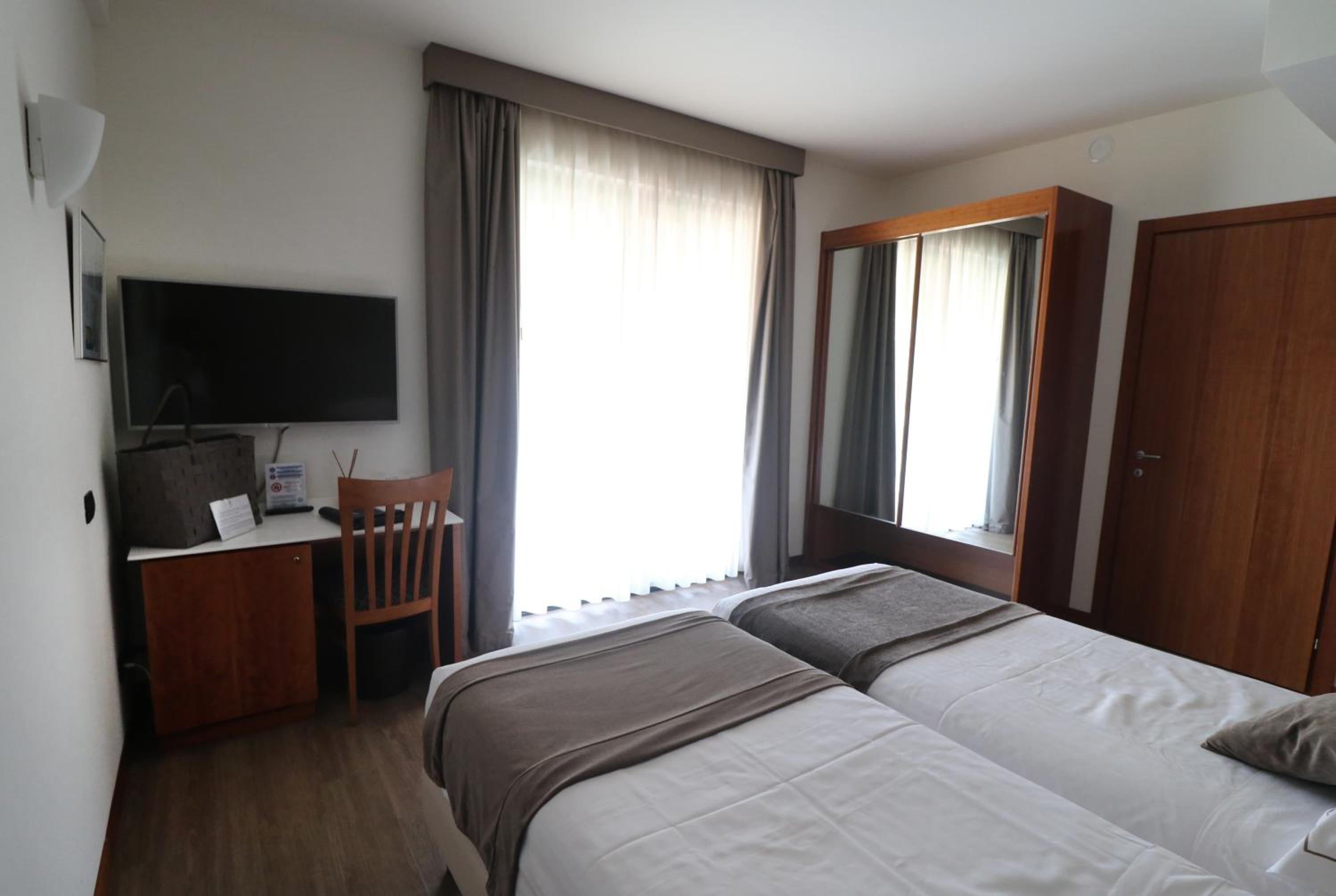 Twin Room with Balcony photo 1