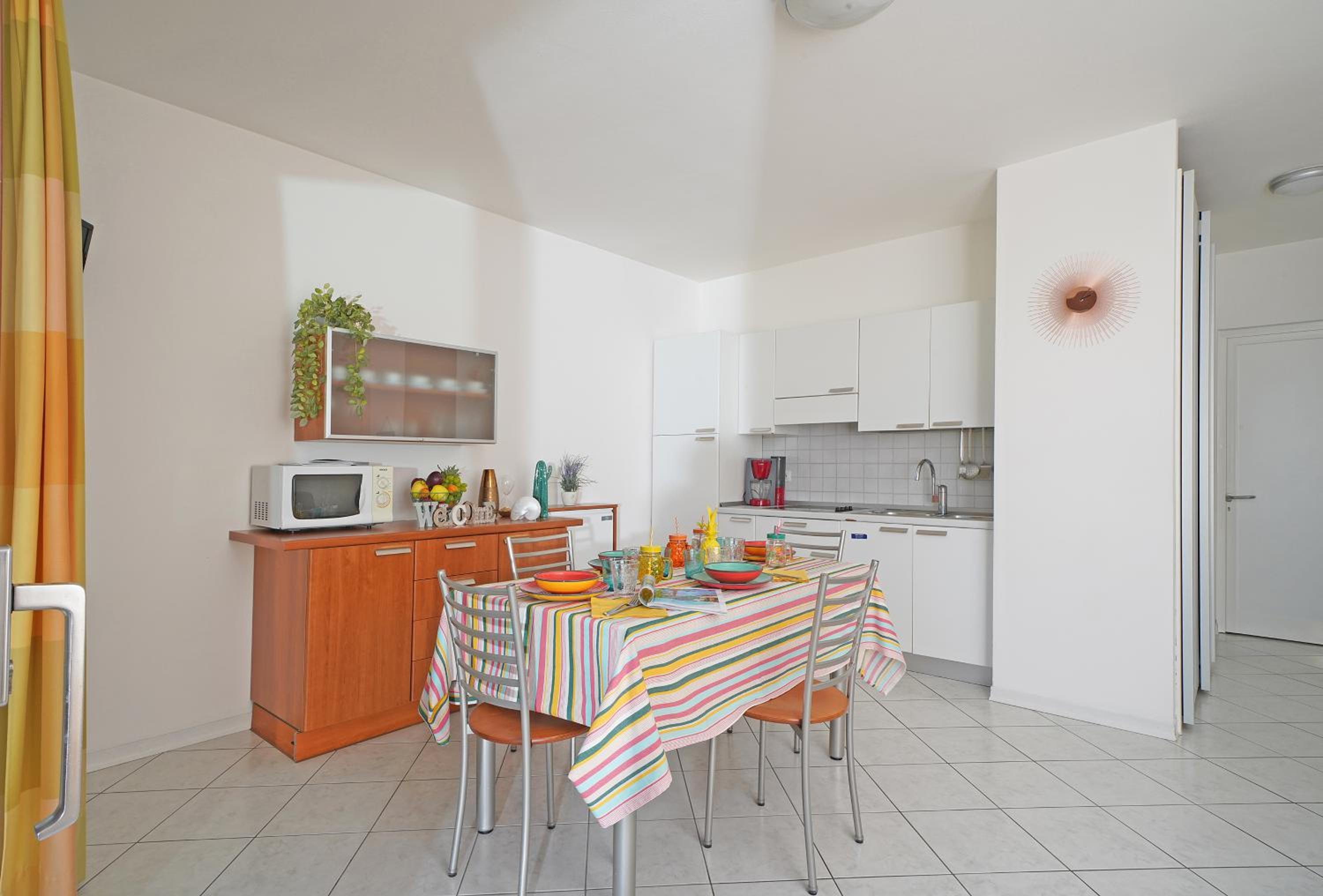 One-Bedroom Apartment (4 Adults) - Photo 4
