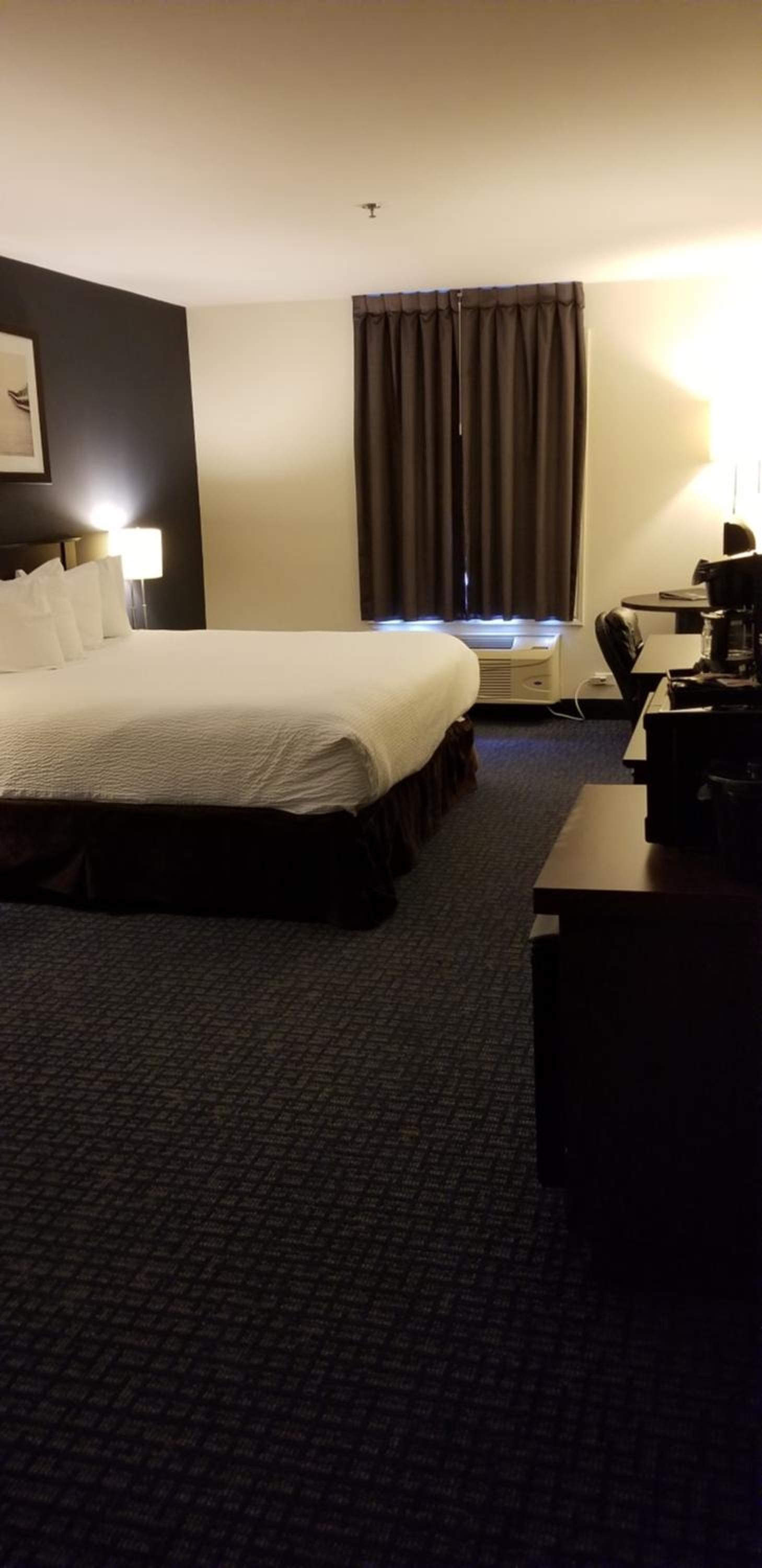 Deluxe King Room with Spa Bath- Non-Smoking - Photo 2
