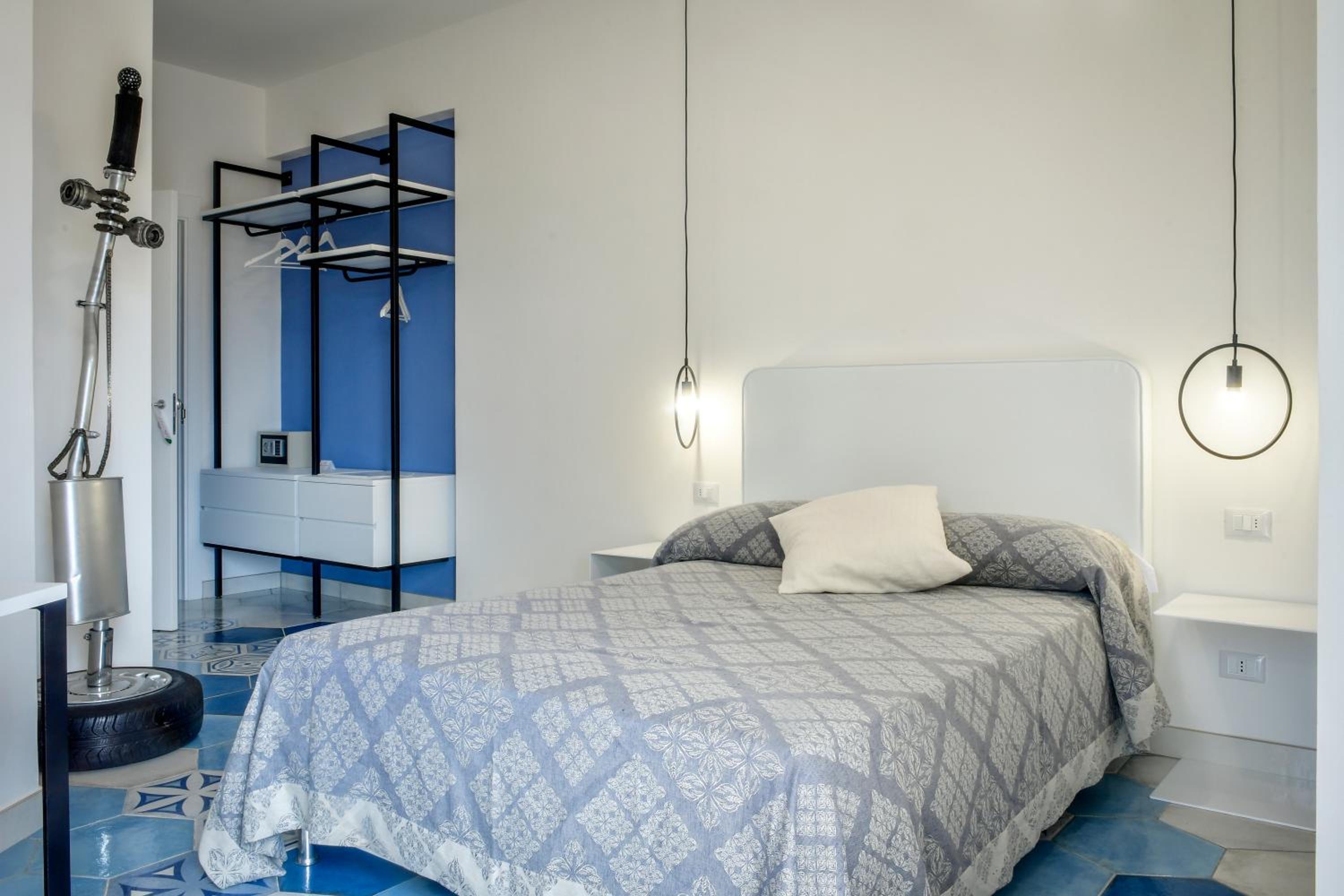 Economy Double Room photo 3