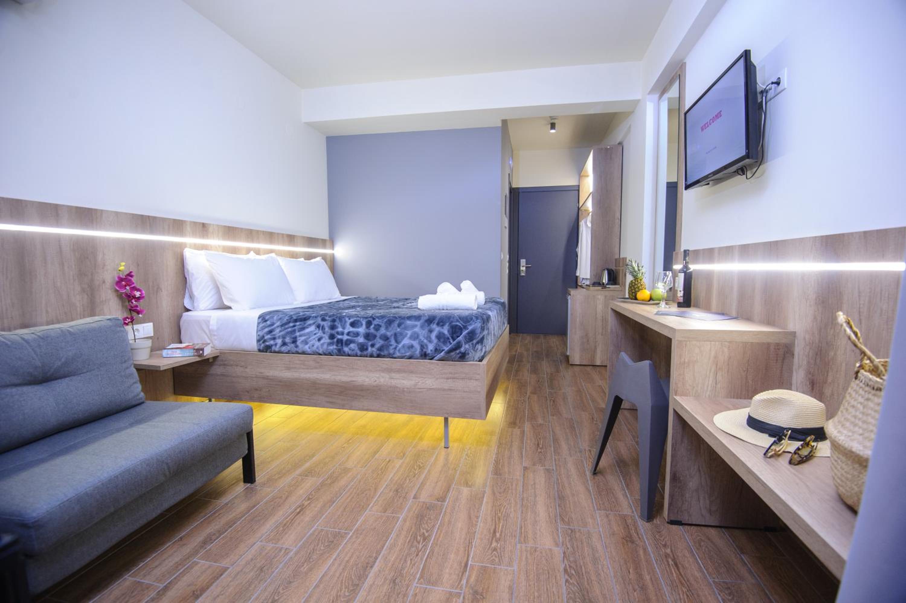 Superior Double Room - Photo 8