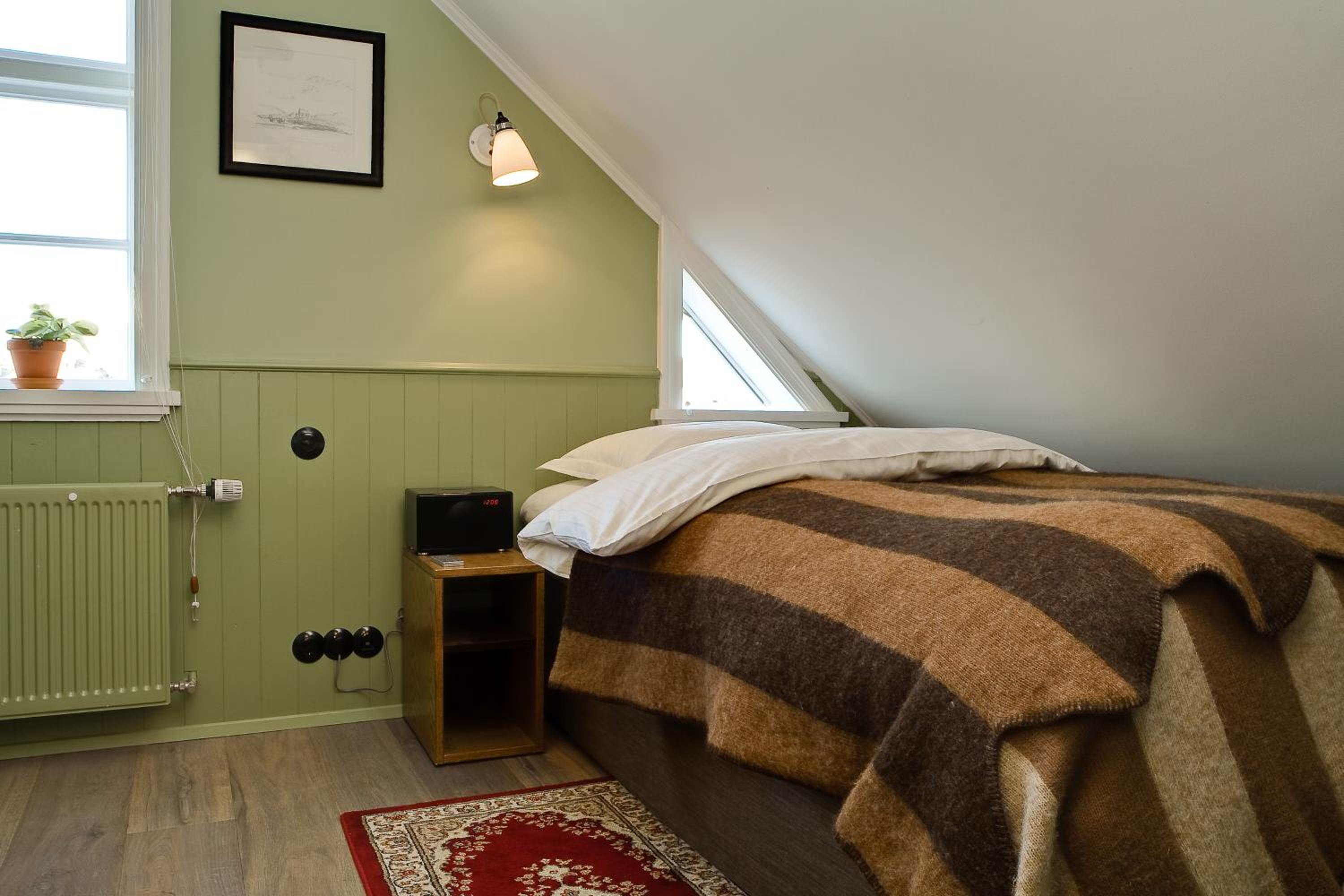 Single Room photo 2