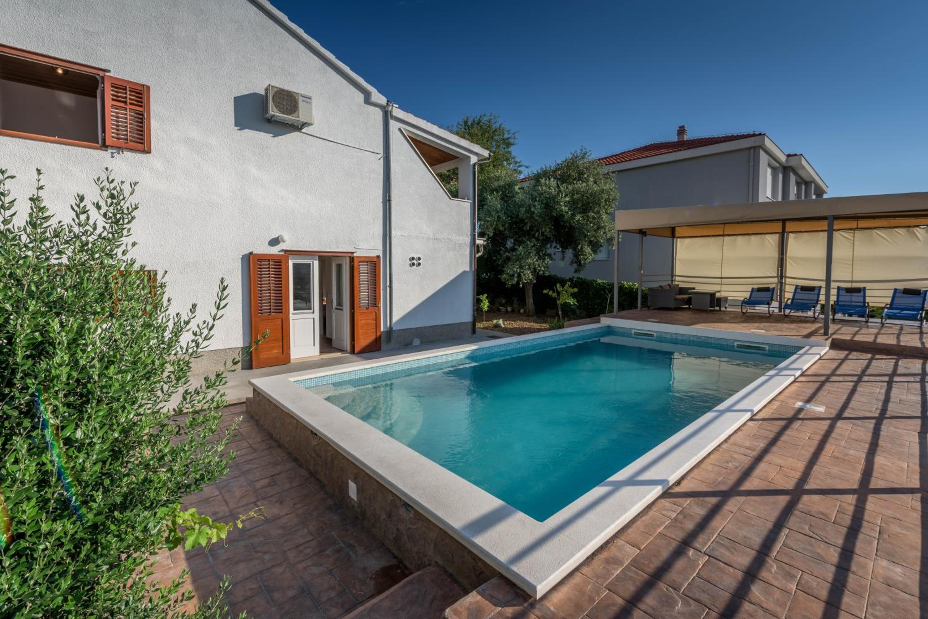 Villa with Private Pool photo 3