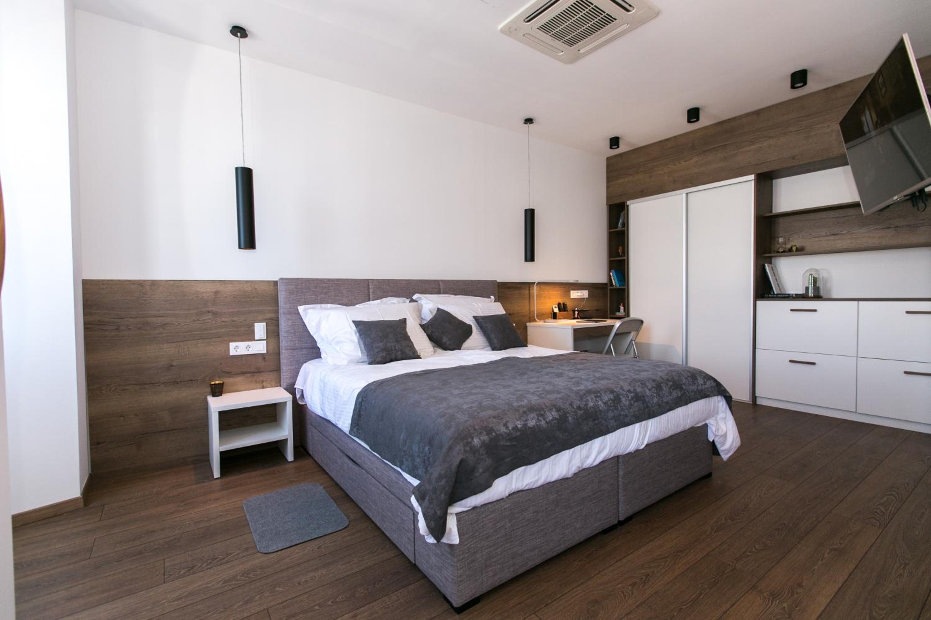 Apartamento de un dormitorio superior con vista al mar
