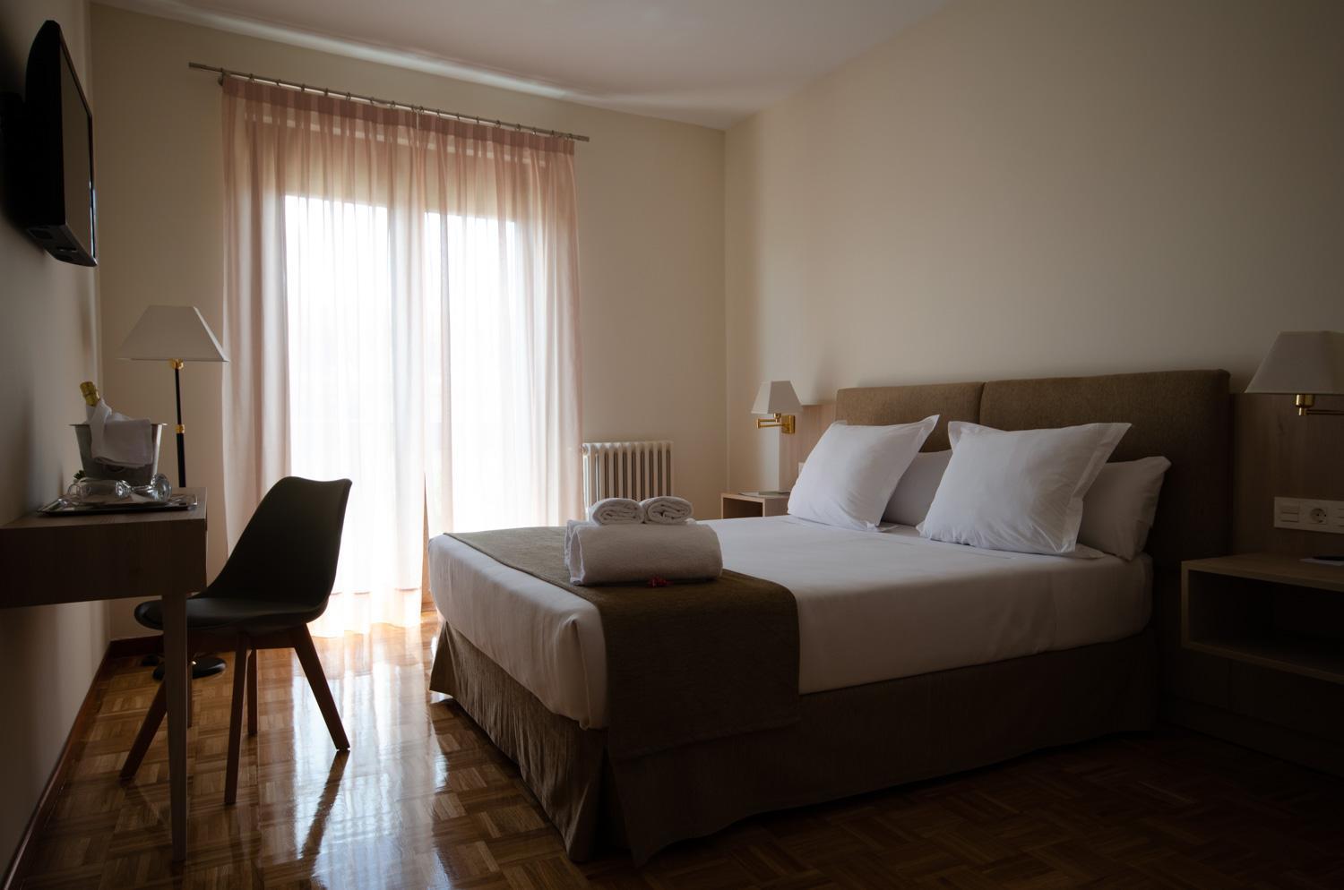 Double or Twin Room - Photo 2