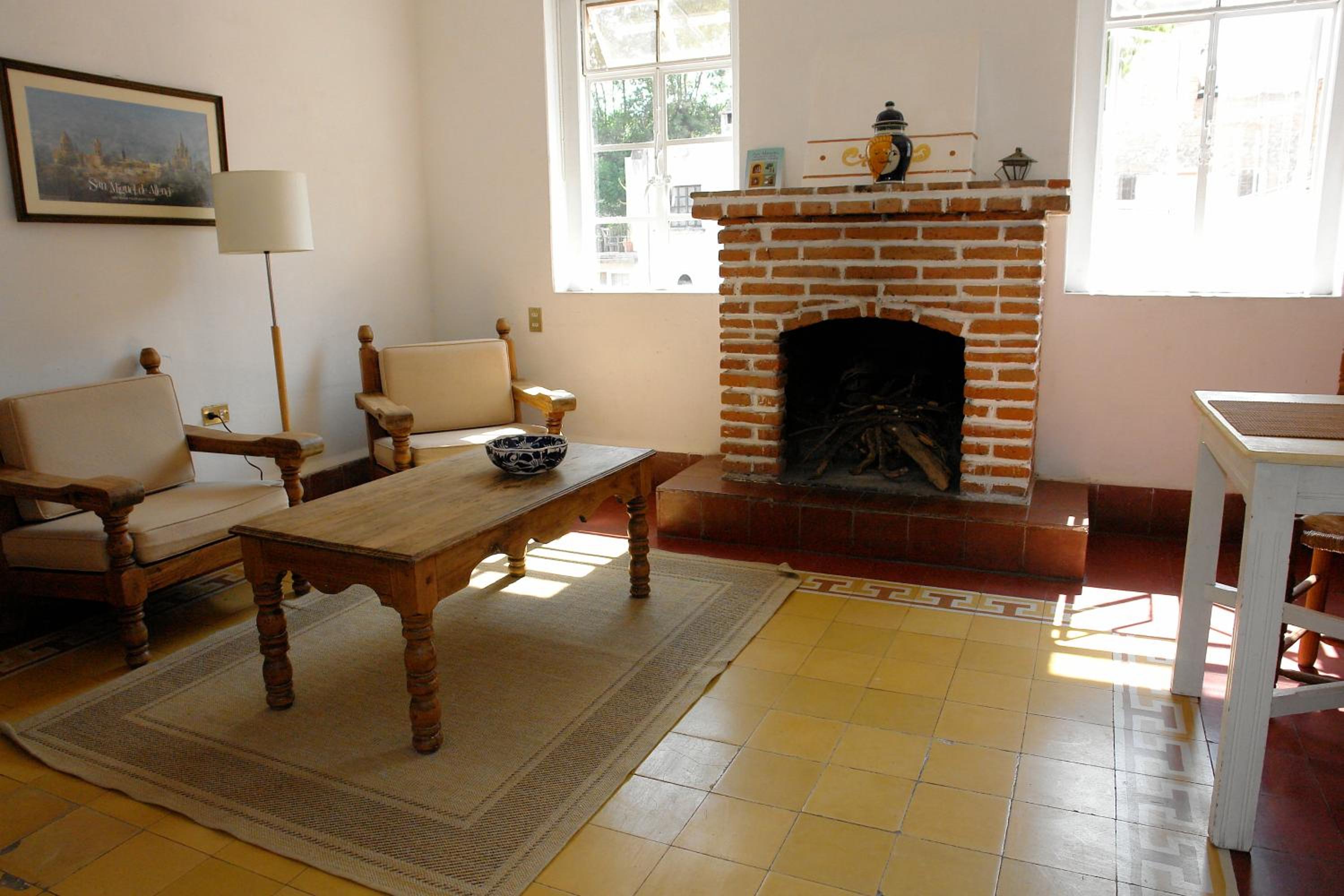 Standard Studio - Photo 29
