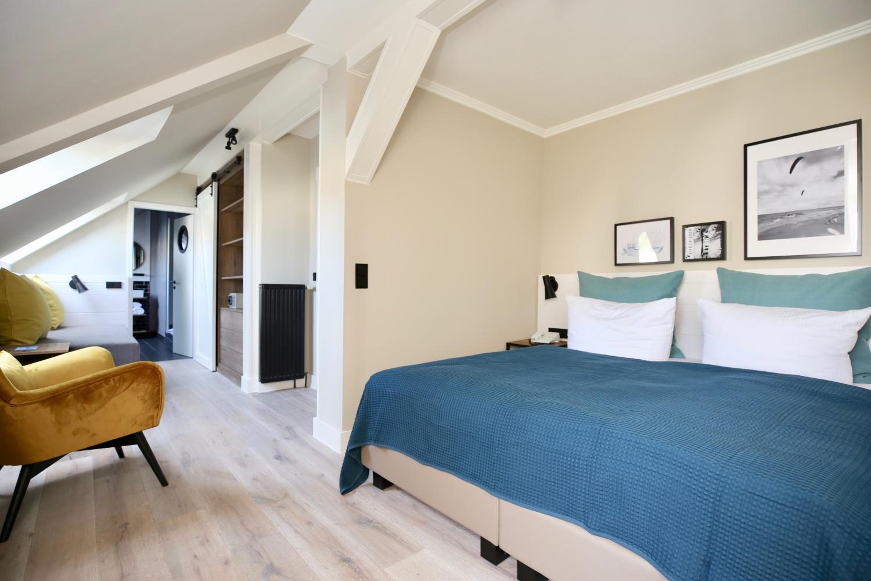 Large Double Room