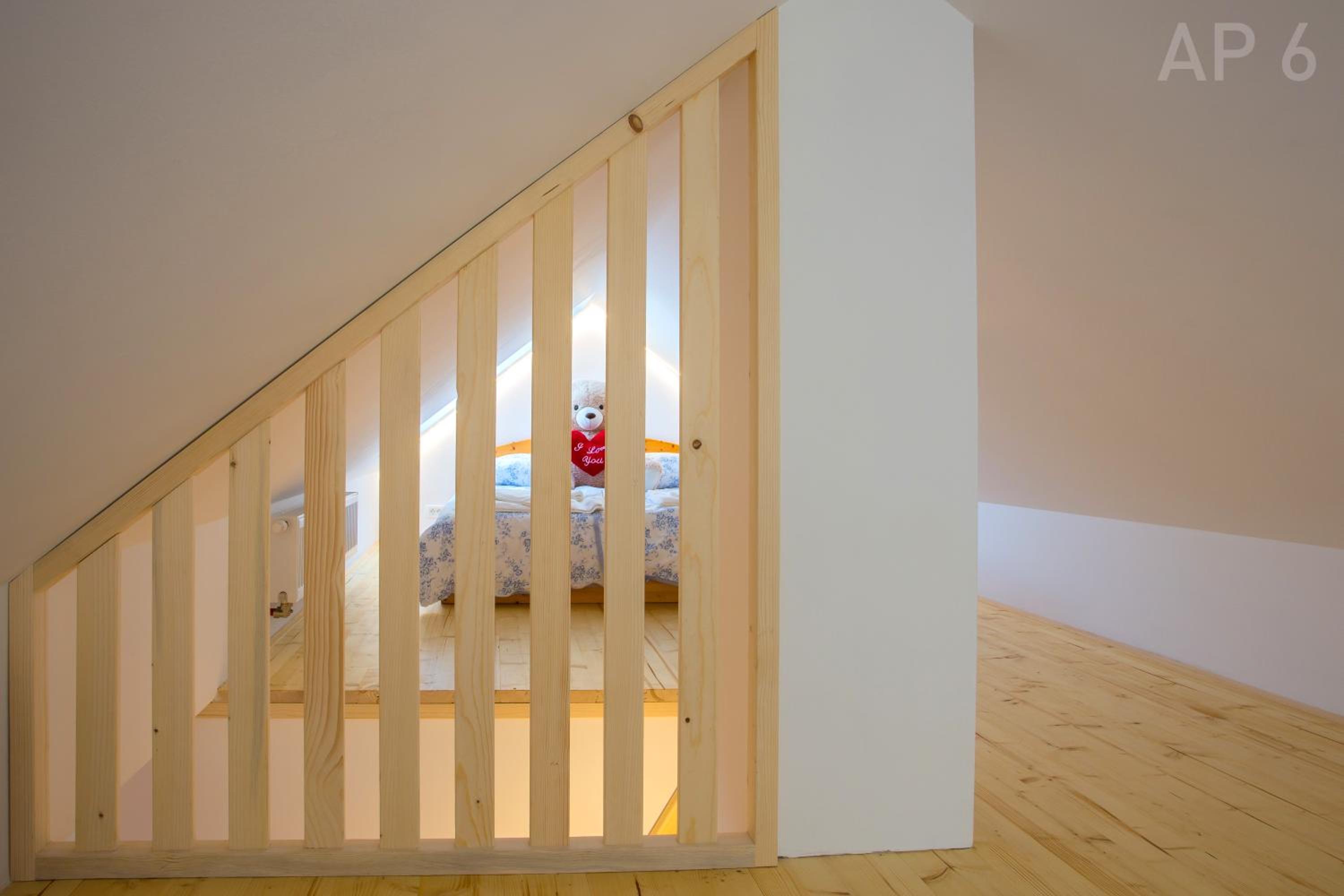 Apartment - Split Level photo 3