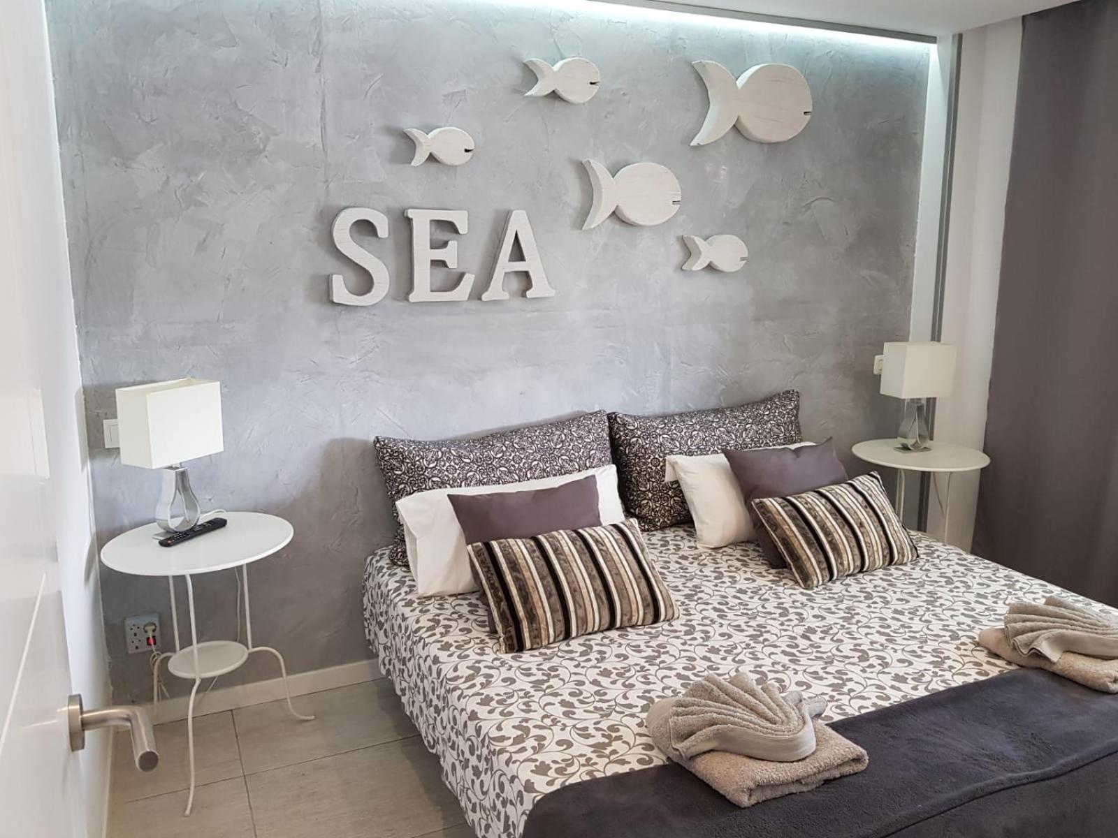 Apartamento con vista a la piscina