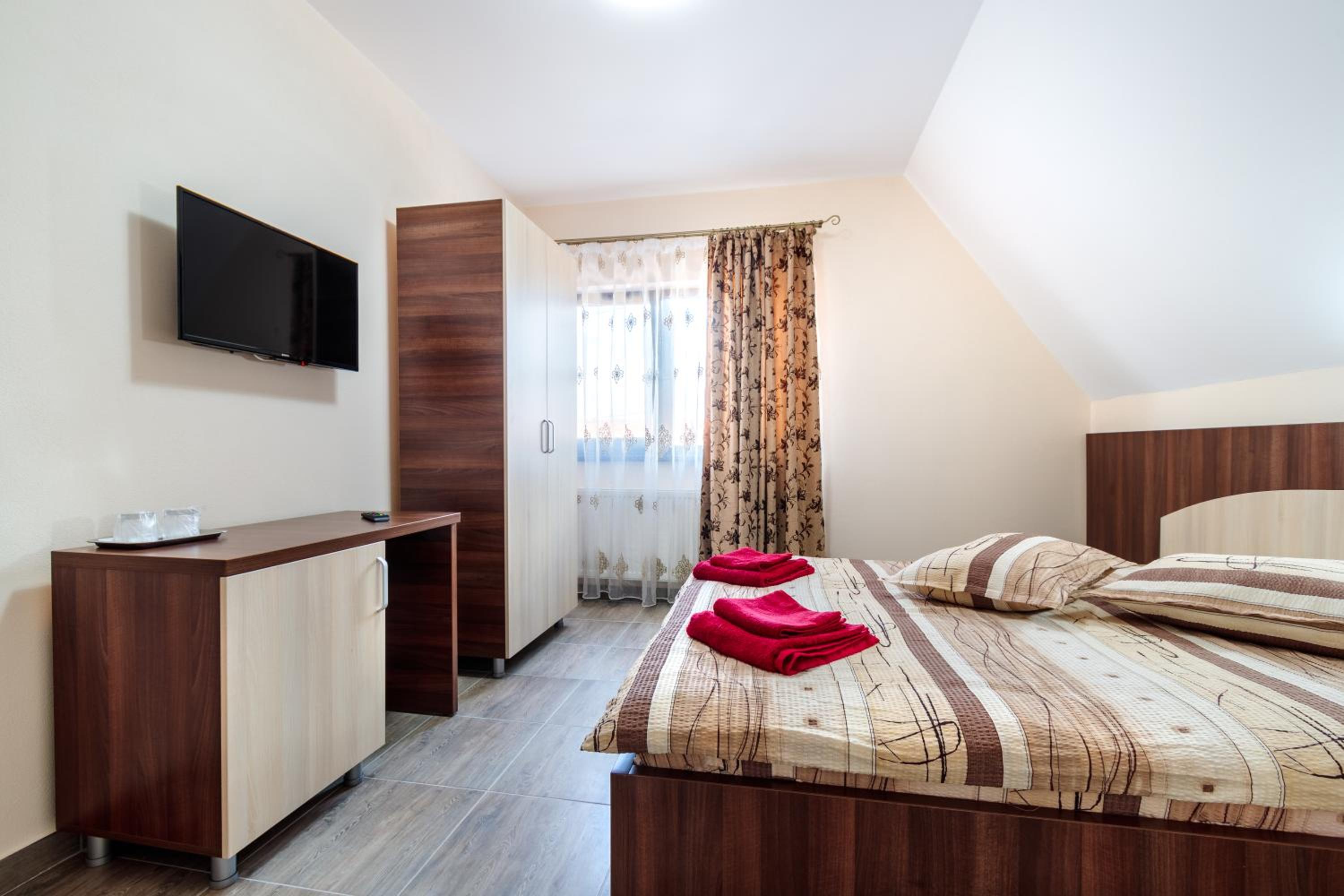 Standard Double Room - Photo 1
