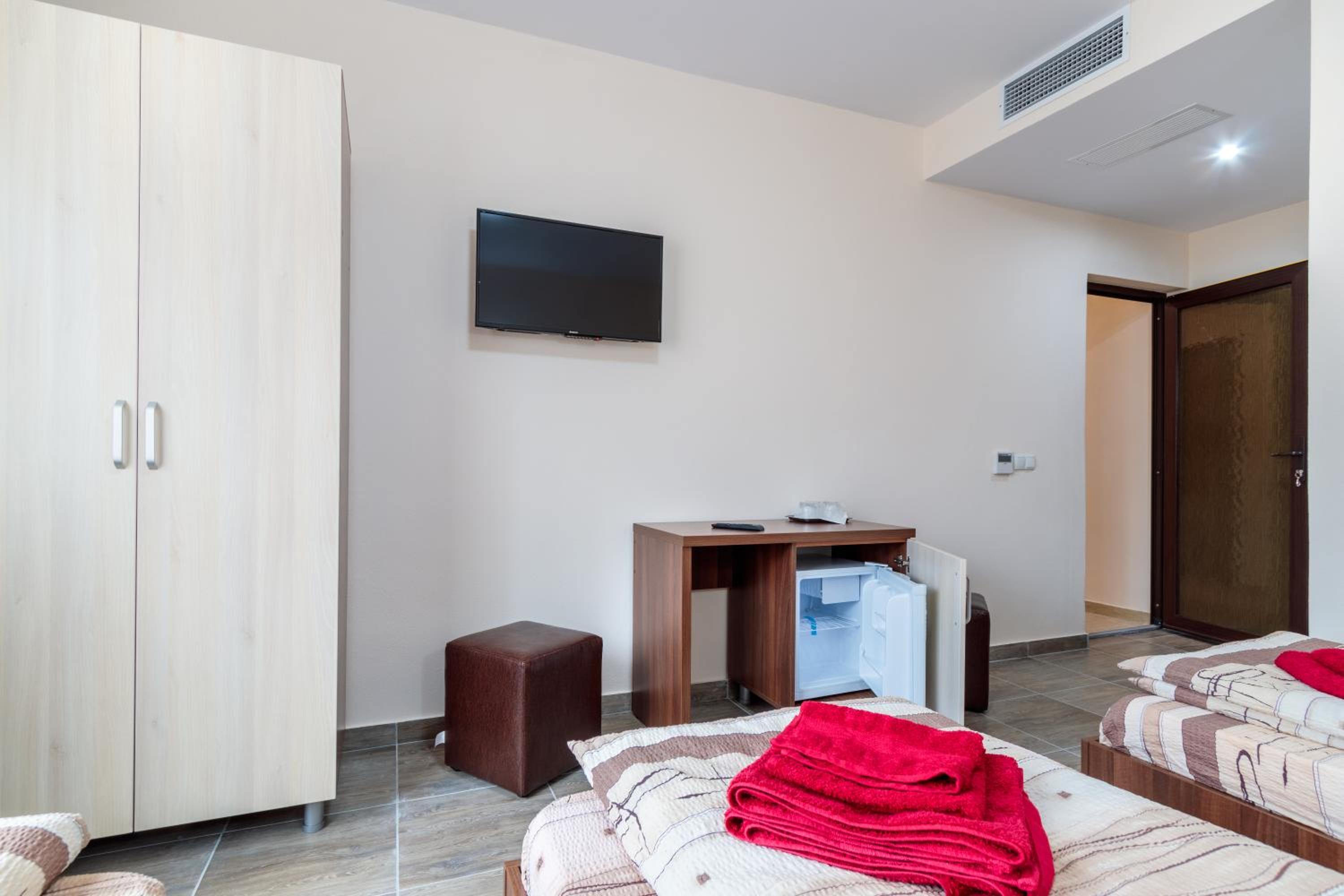 Triple Room - Photo 1
