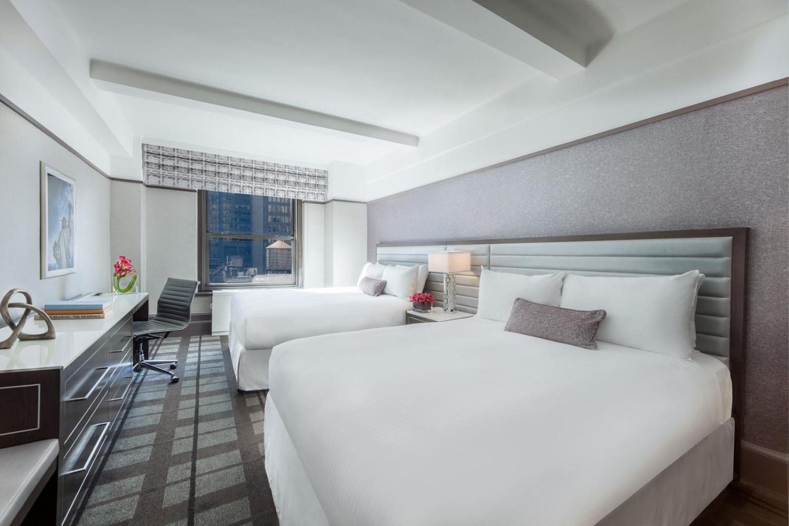 Premier Two Queen Room photo 1