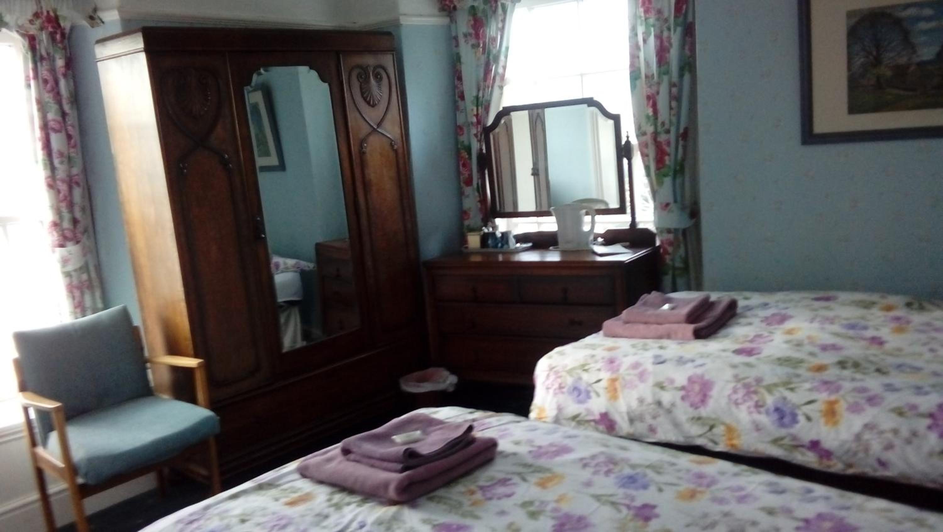 Double or Twin Room photo 2
