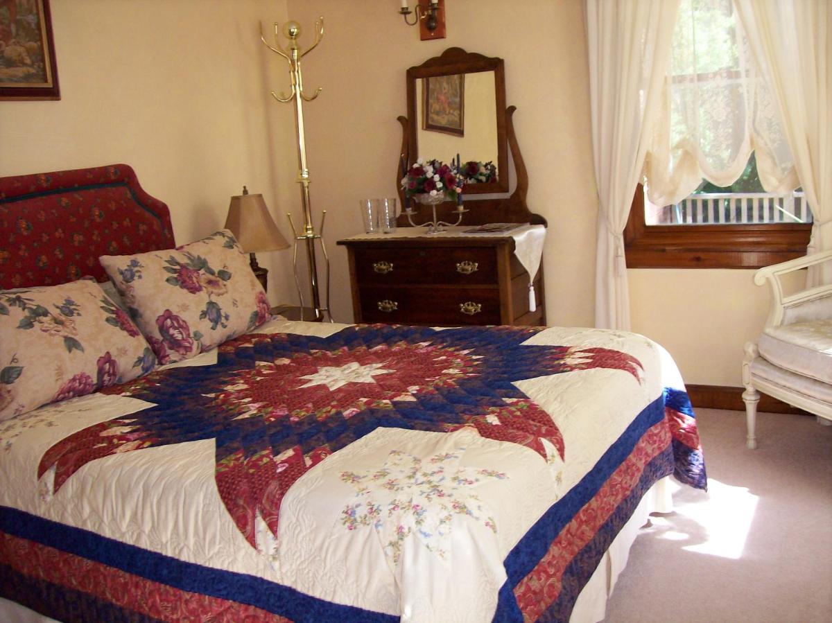 Double Room with Garden View photo 2