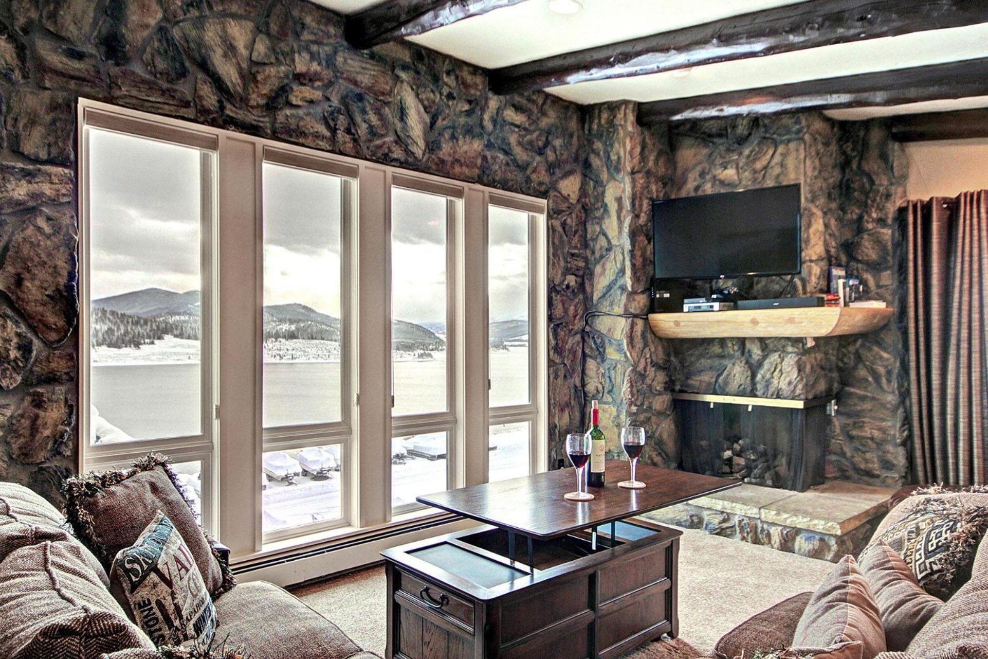 Two-Bedroom Apartment photo 1