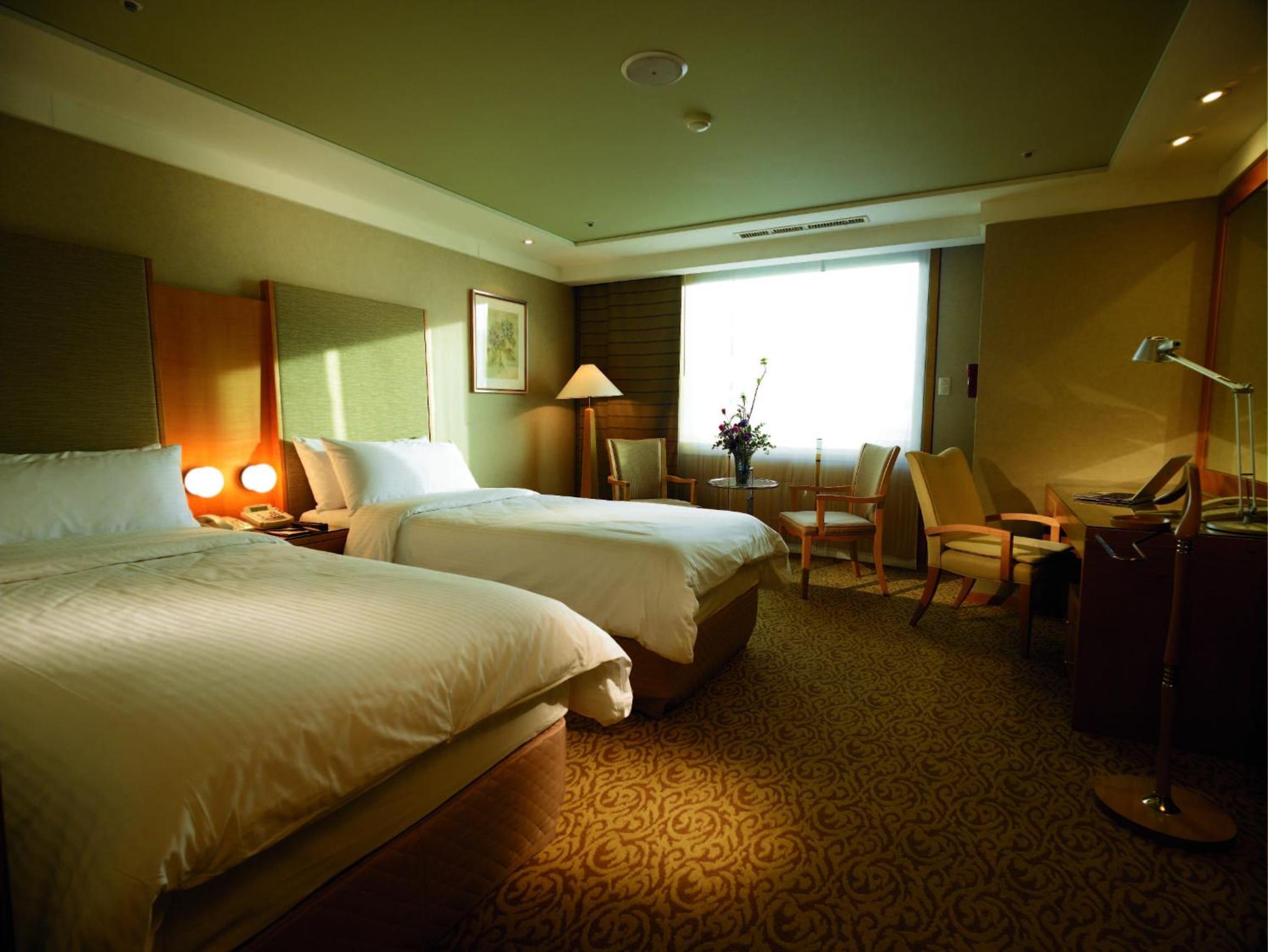 Family Twin Room - Photo 1