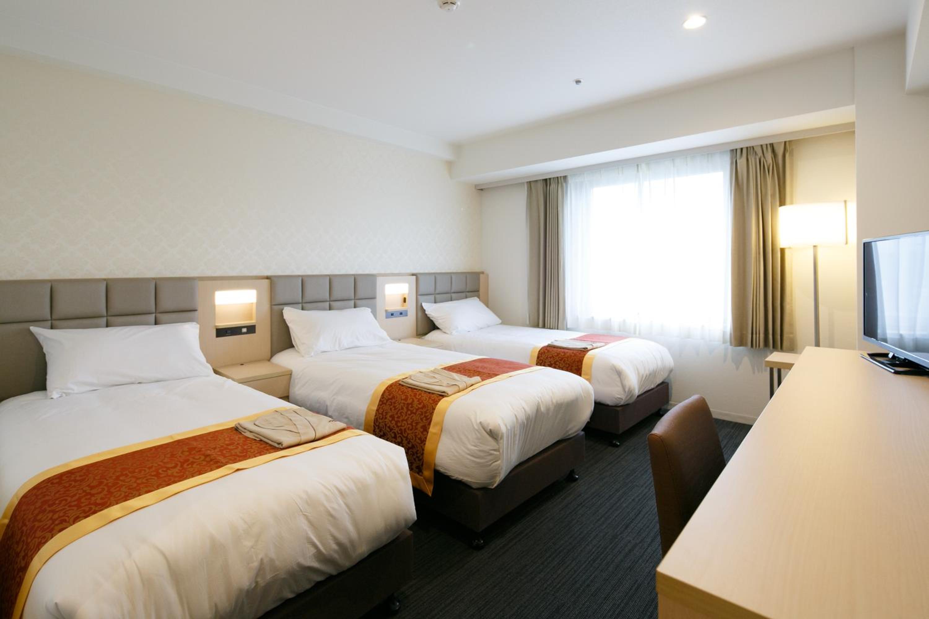 Economy Triple Room Non Smoking photo 2