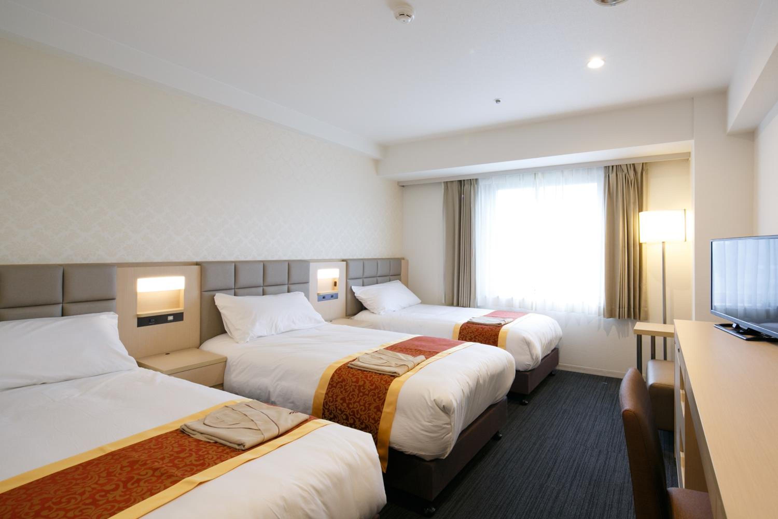 Economy Triple Room Non Smoking photo 3