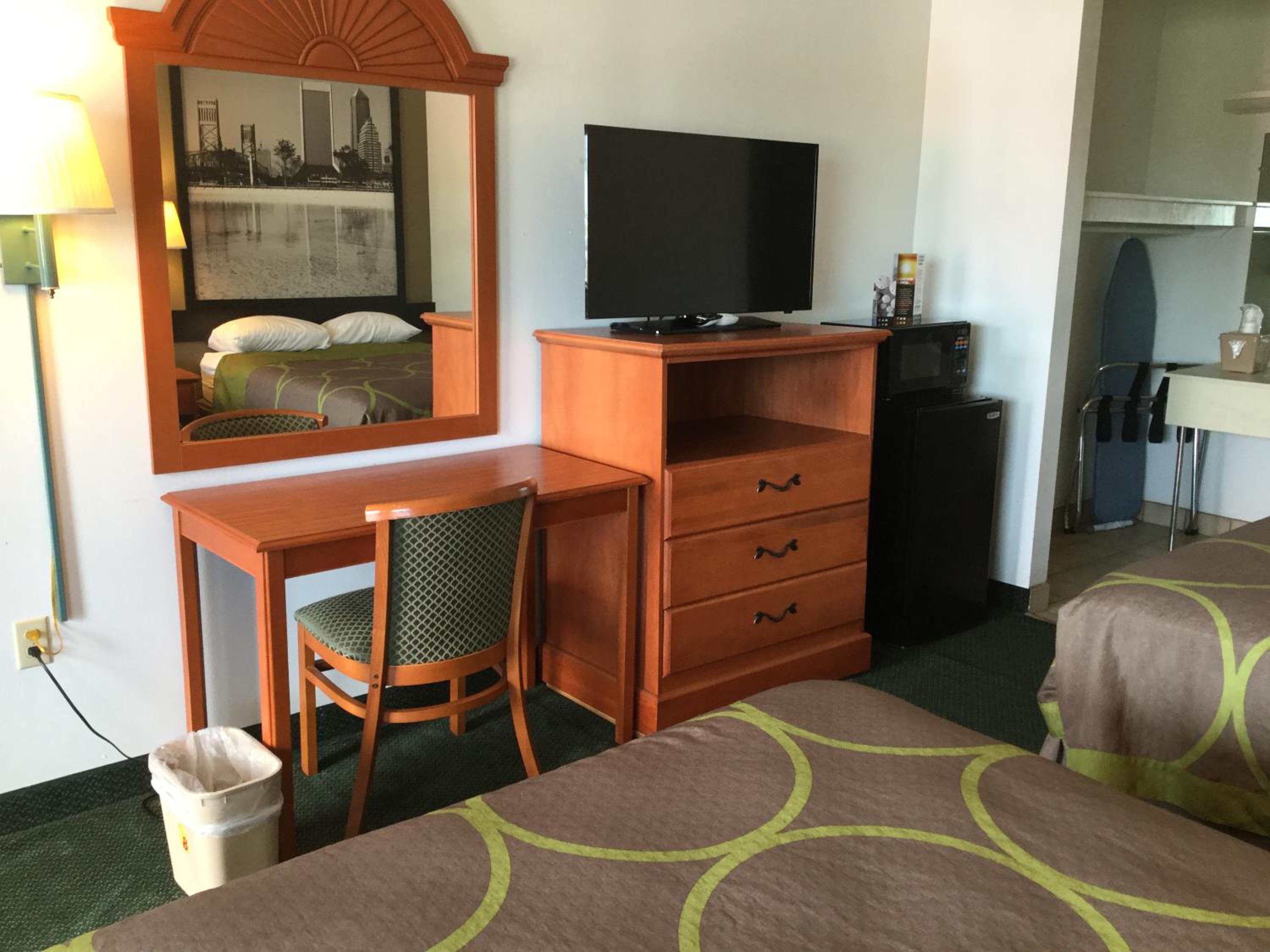 Double Room with Two Double Beds - Non-Smoking - Photo 5