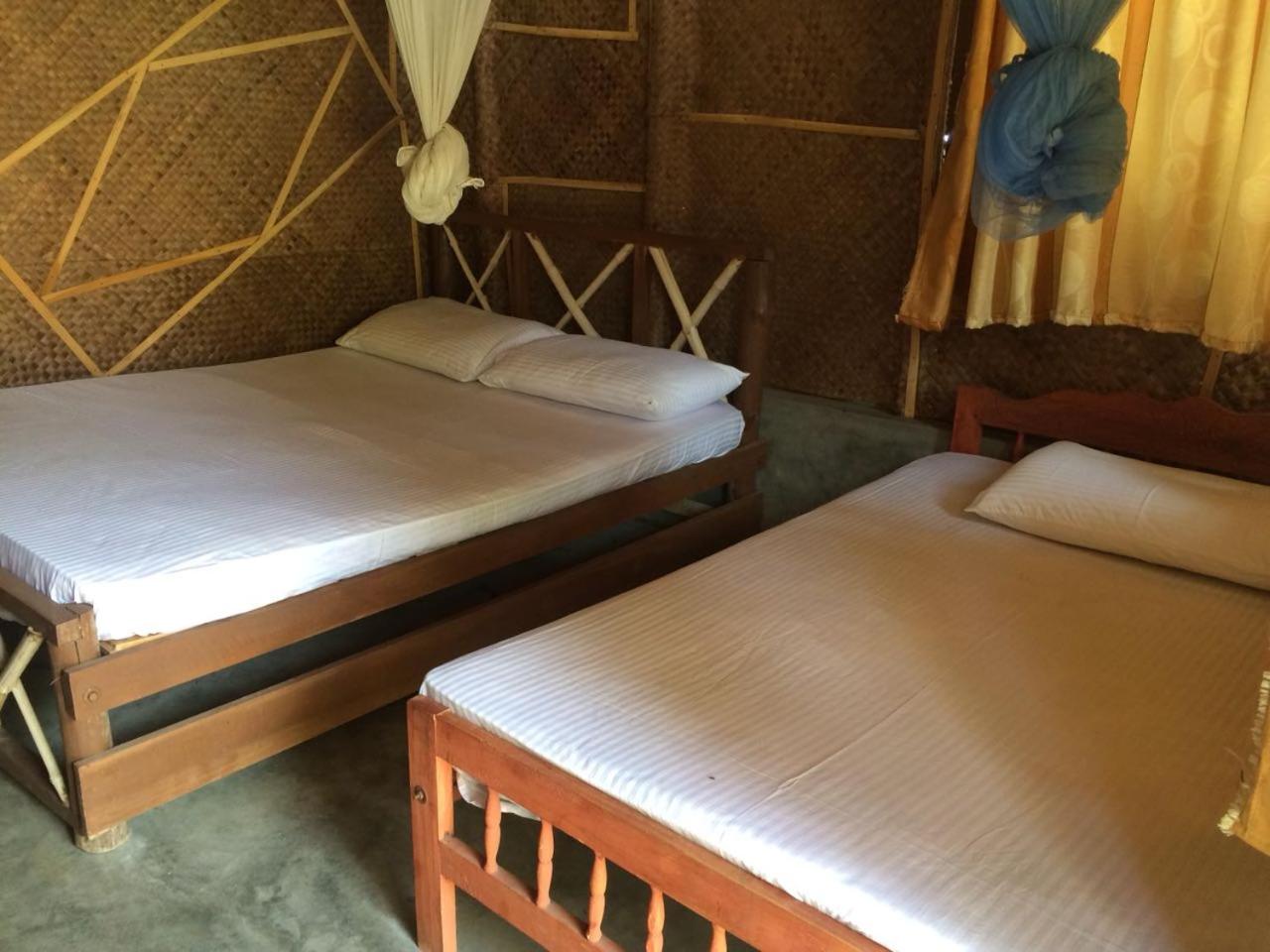 Deluxe Triple Room With Sea View photo 2