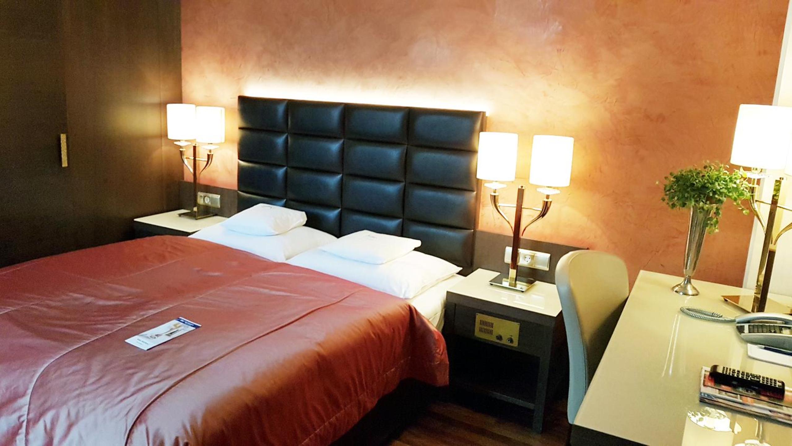 Deluxe Single Room