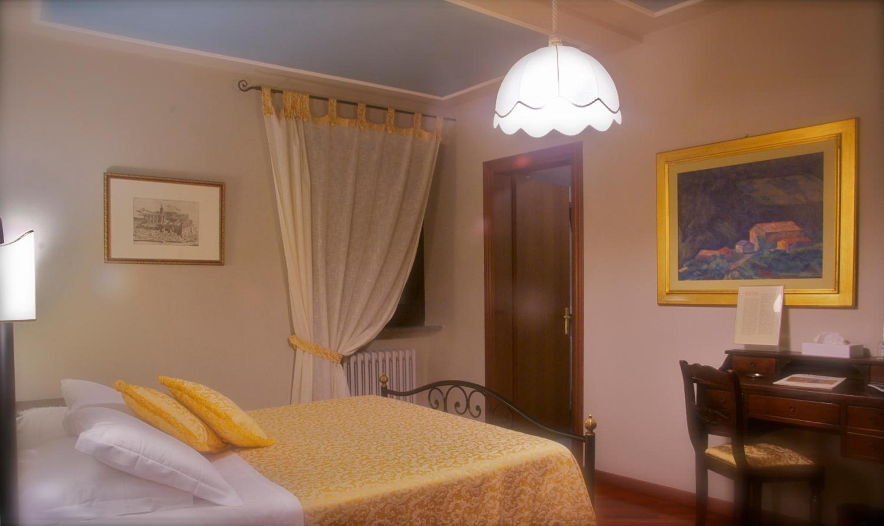 Double Room - Photo 3