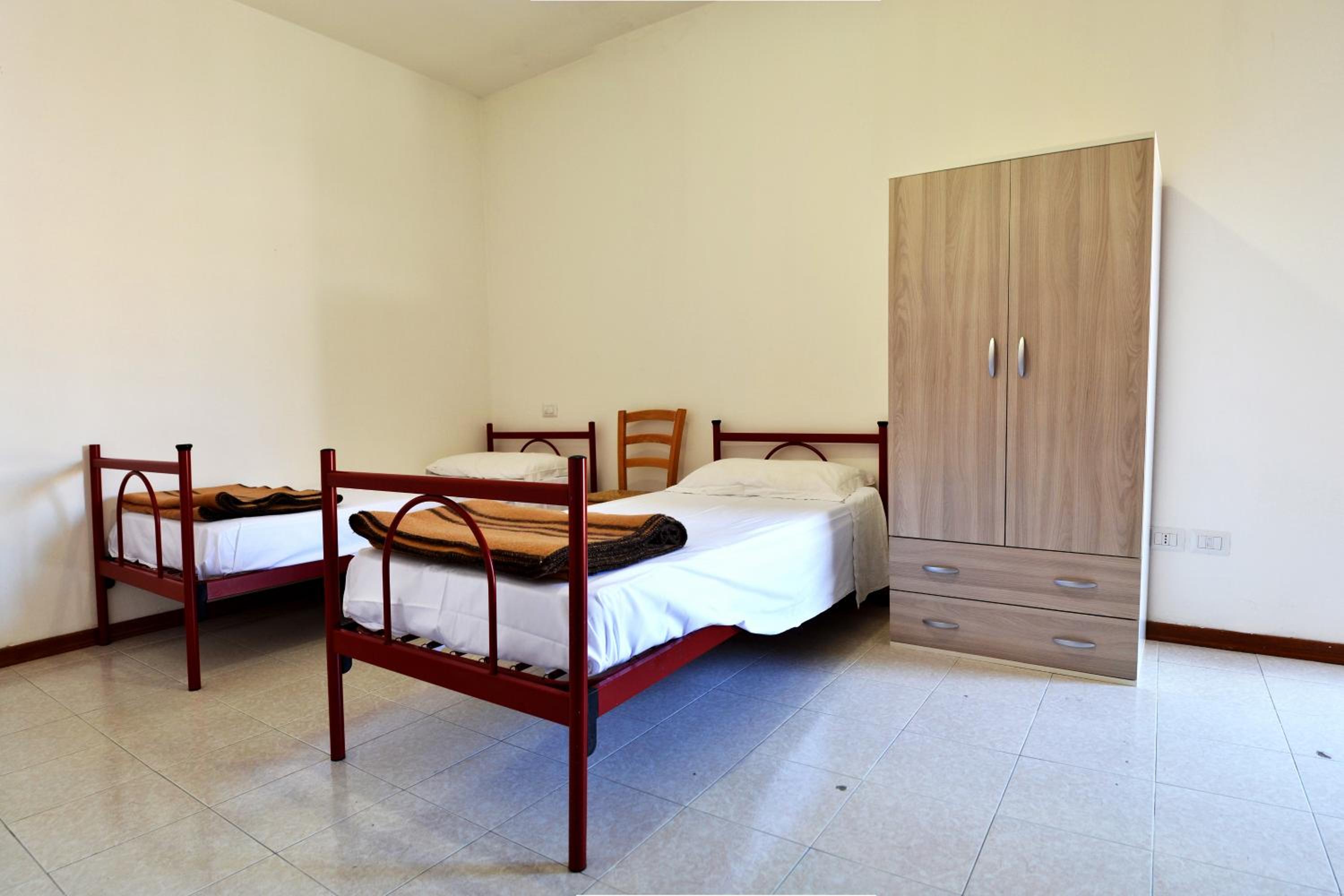 Double or Twin Room with Private Bathroom photo 1