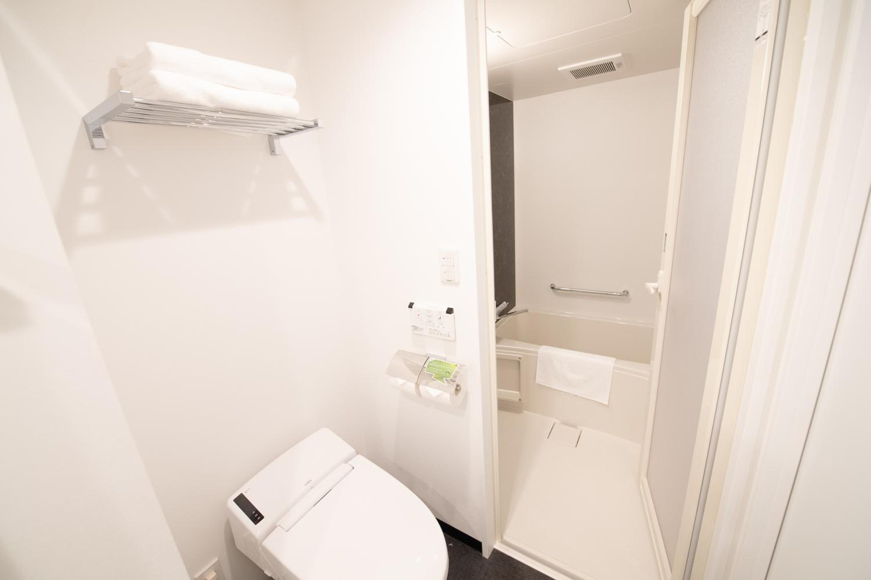 Twin Room - (LG Styler) - Non-Smoking - Non-Smoking photo 3