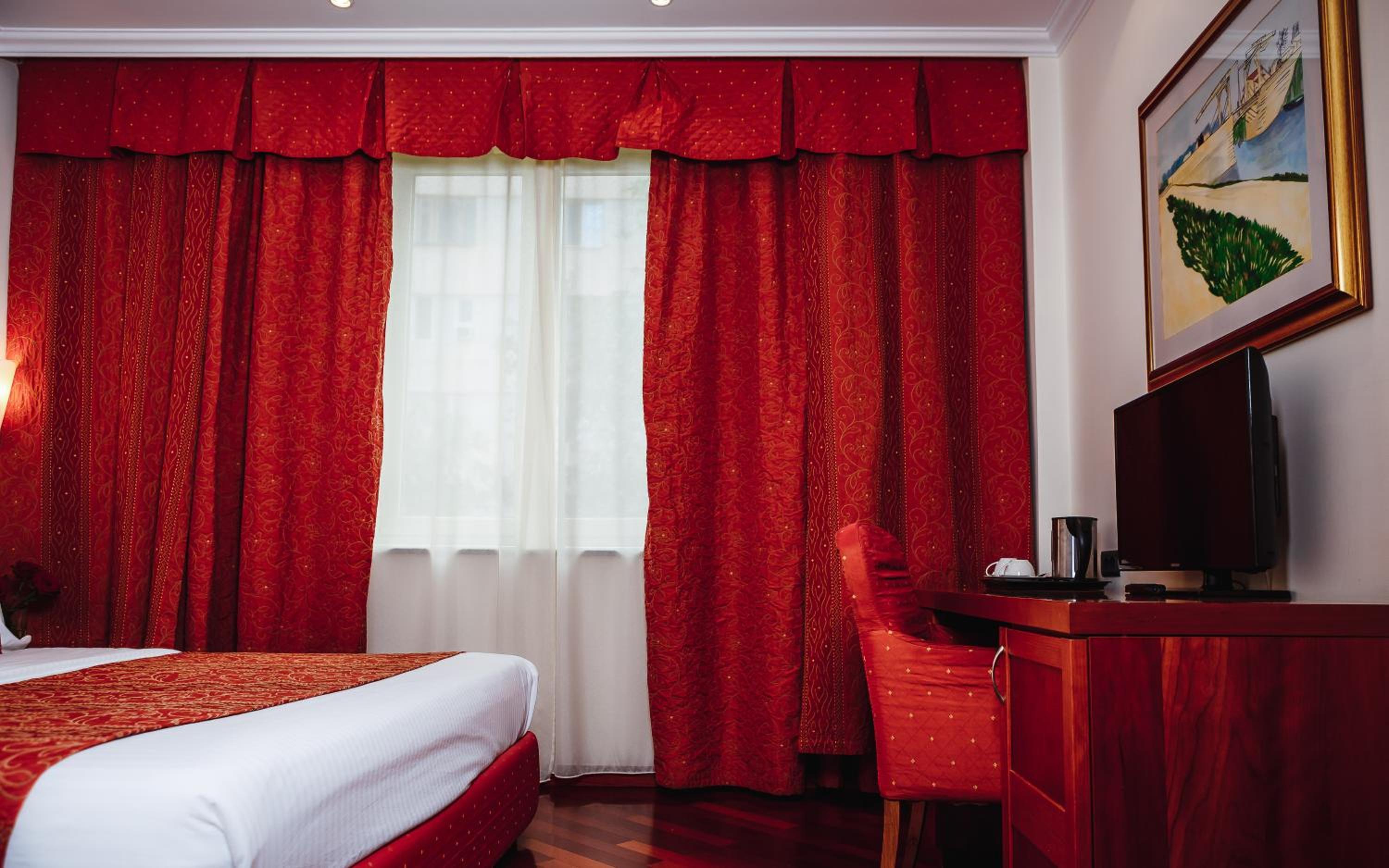 Suite - Photo 9