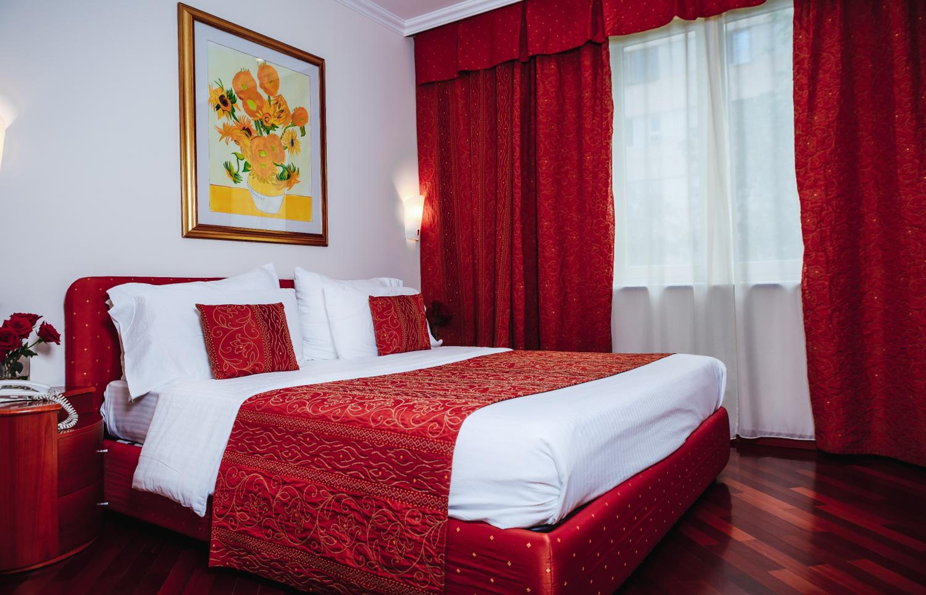 Suite - Photo 8