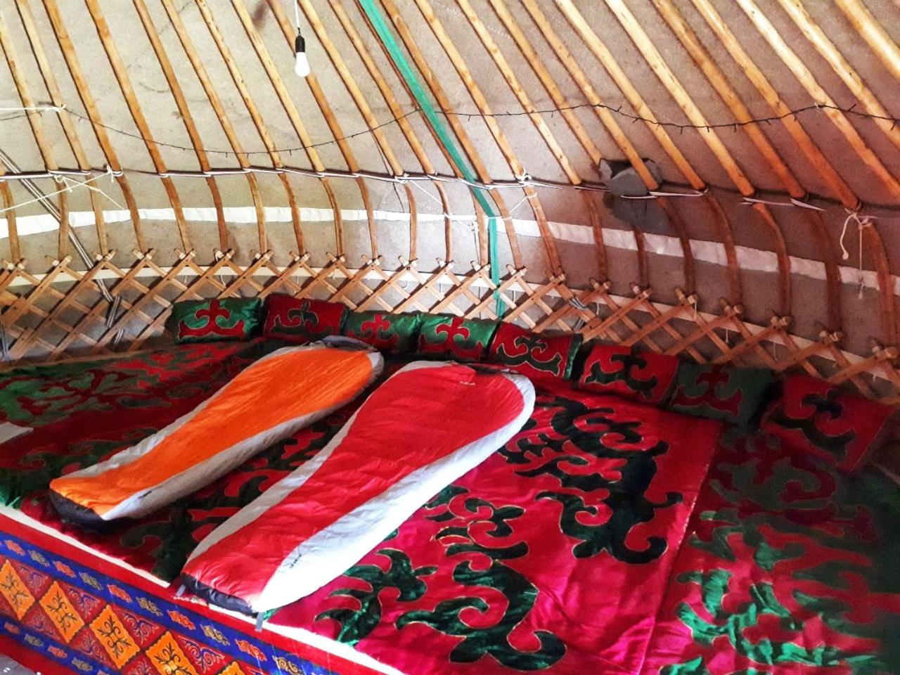 Bed in 8-Bed Dormitory Room photo 1