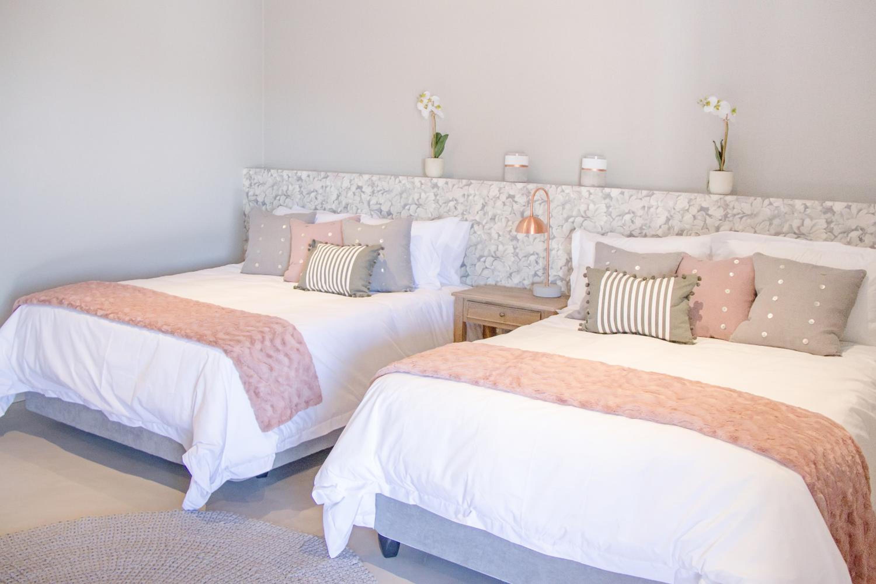 Deluxe Family Suite photo 2