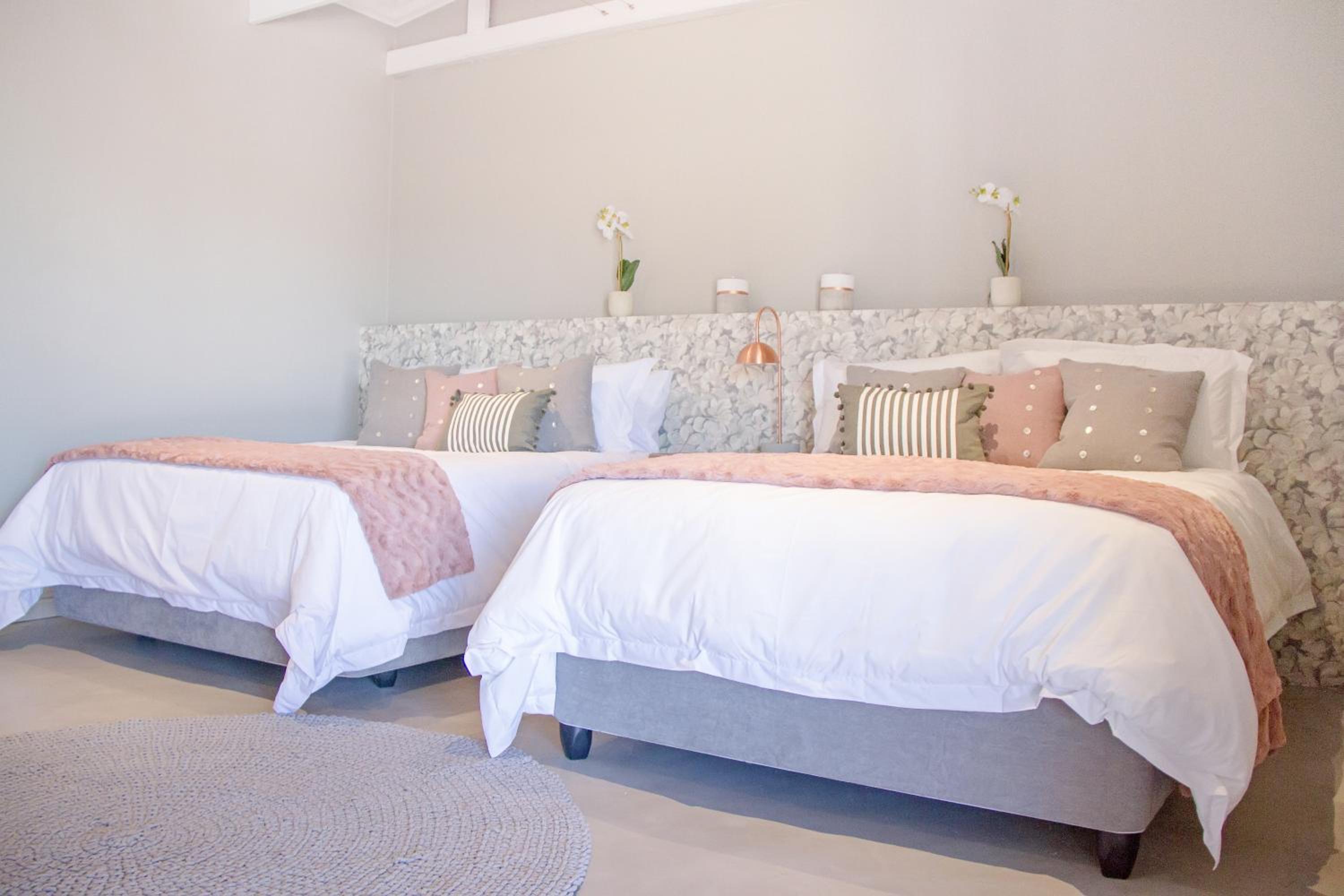 Deluxe Family Suite photo 3