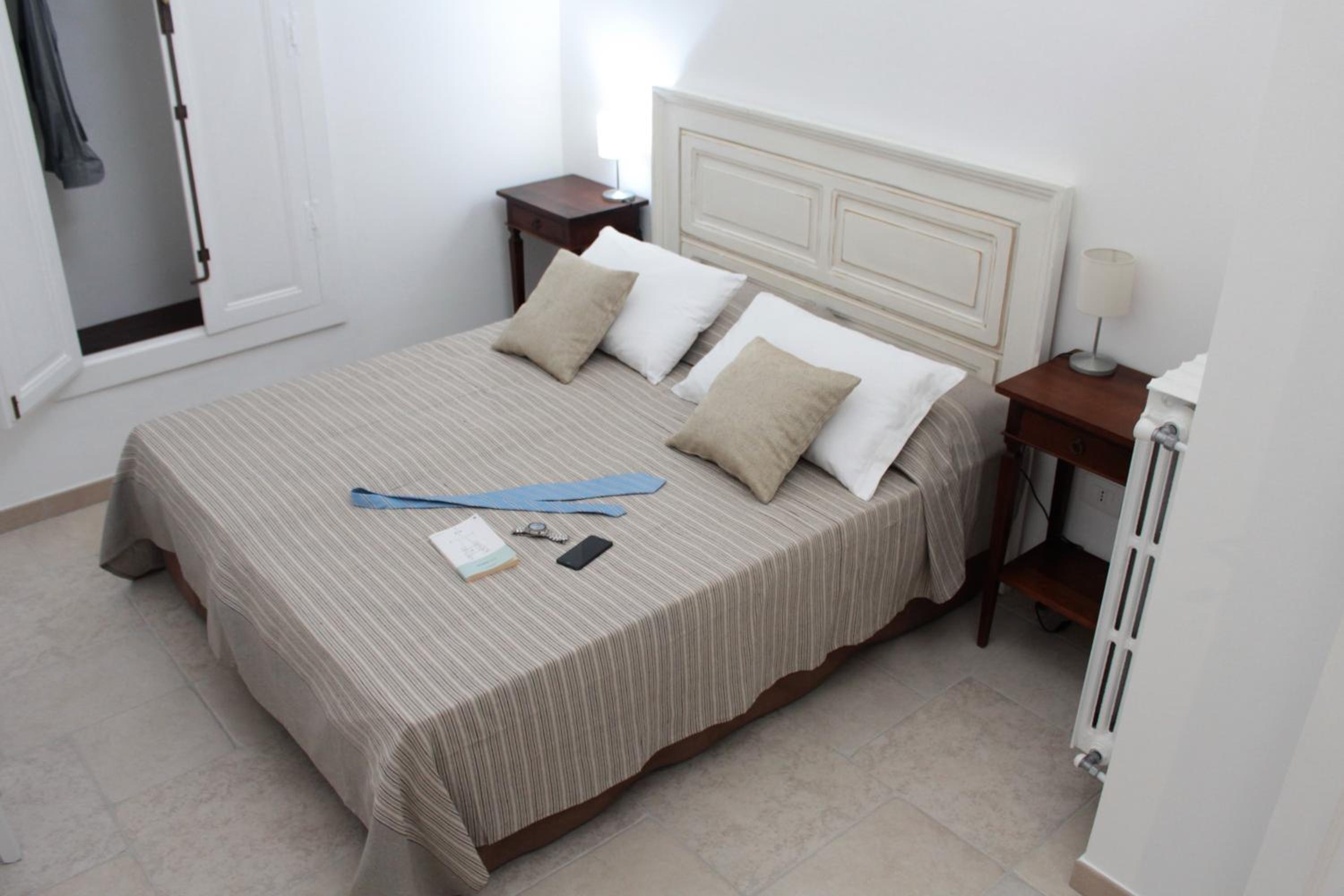 Small Double Room photo 1